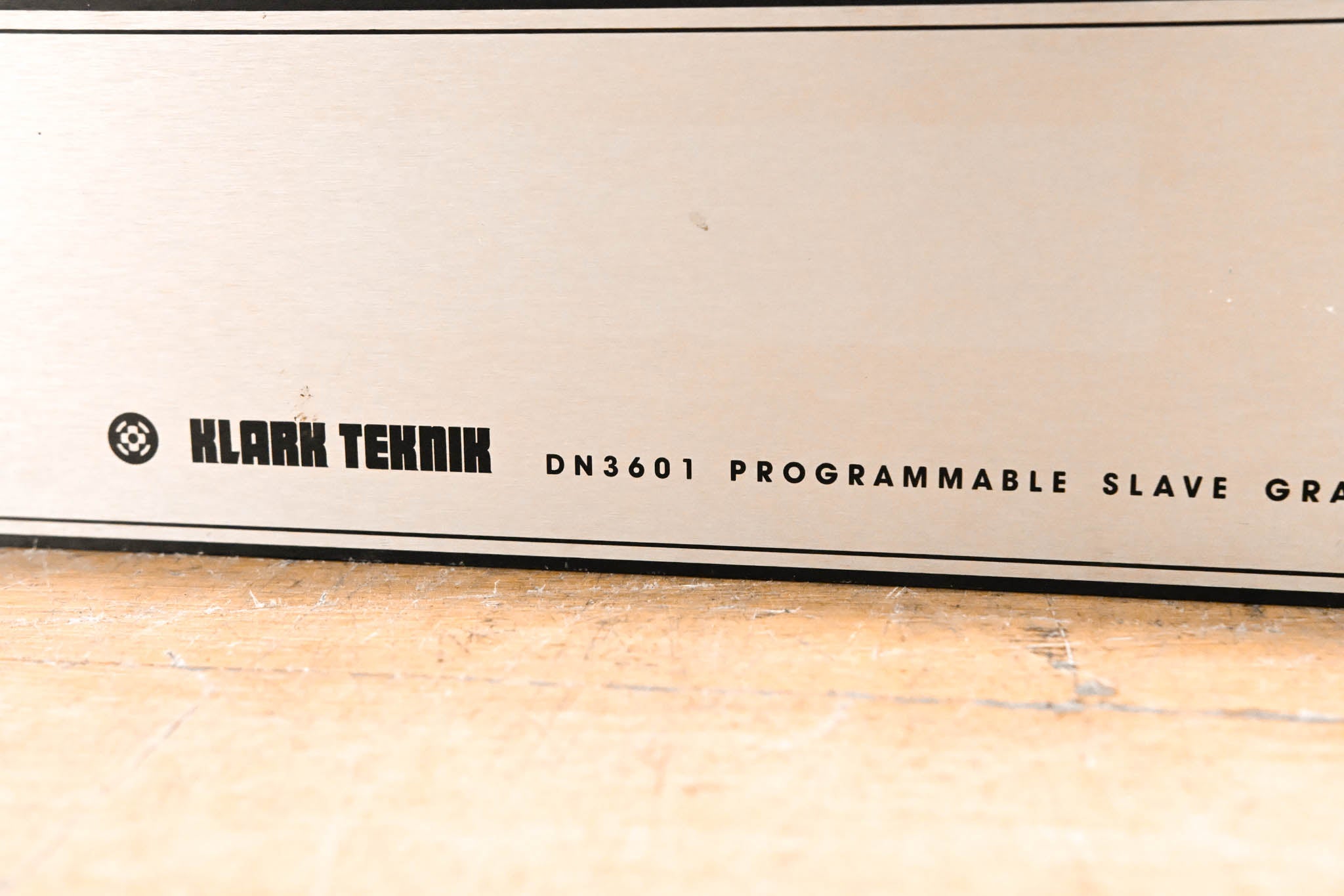 Klark Teknik DN3601 Programmable Slave Graphic Equalizer