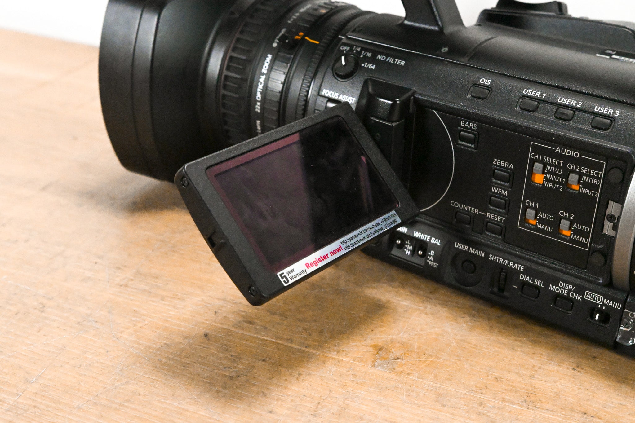 Panasonic AG-HPX250P P2 HD Handheld Camcorder