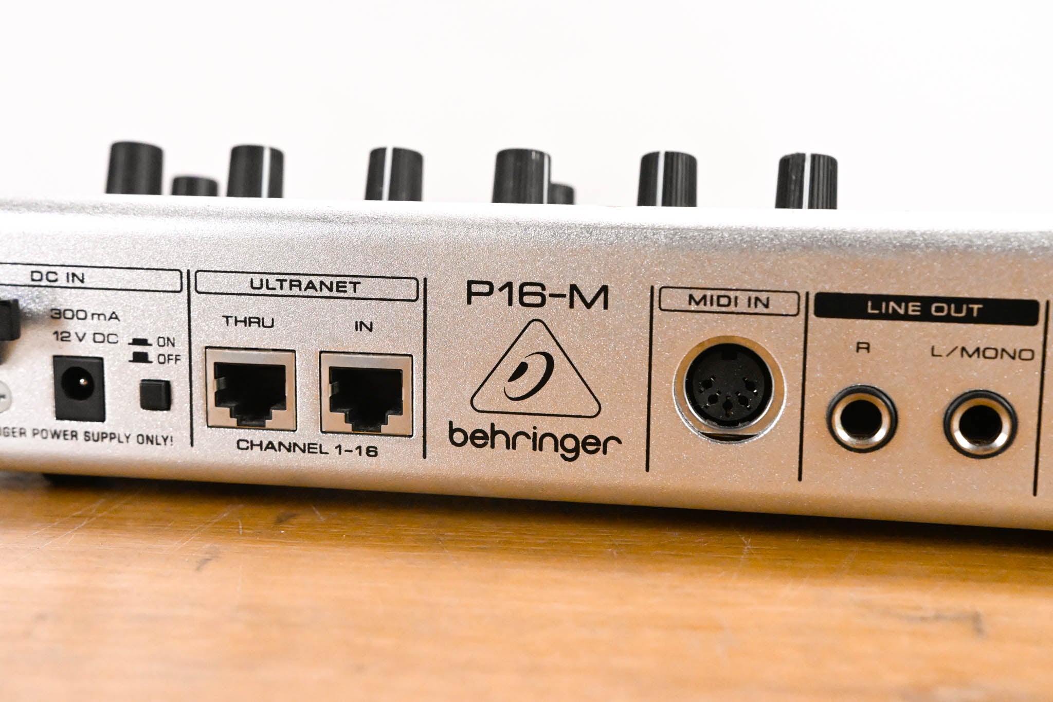 Behringer Powerplay P16-M 16-Channel Digital Personal Mixer