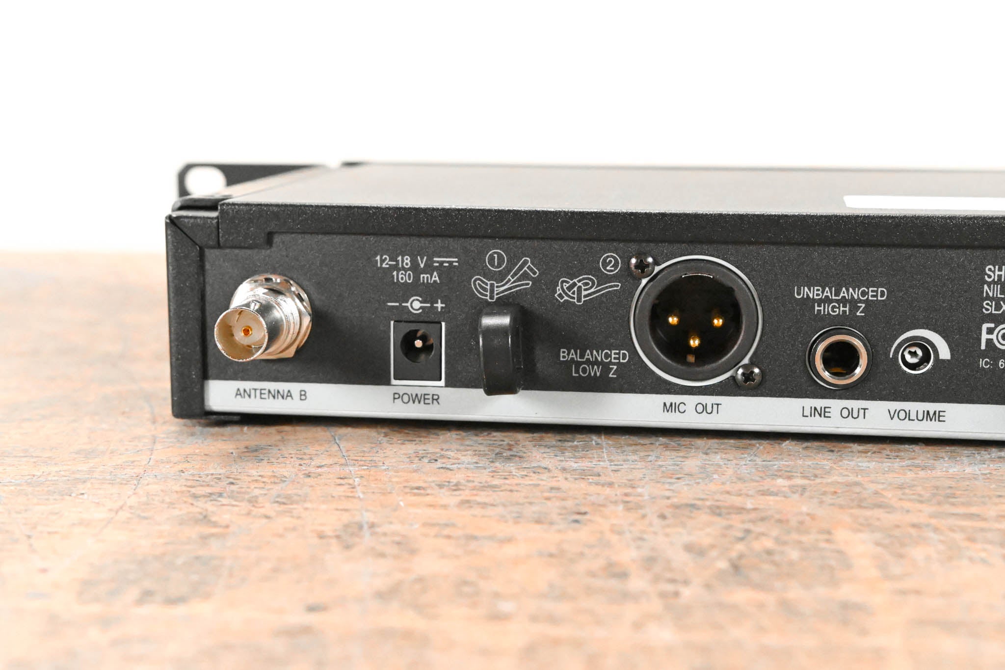 Shure SLX4 Wireless Diversity Receiver - H5 Band: 518-542 MHz