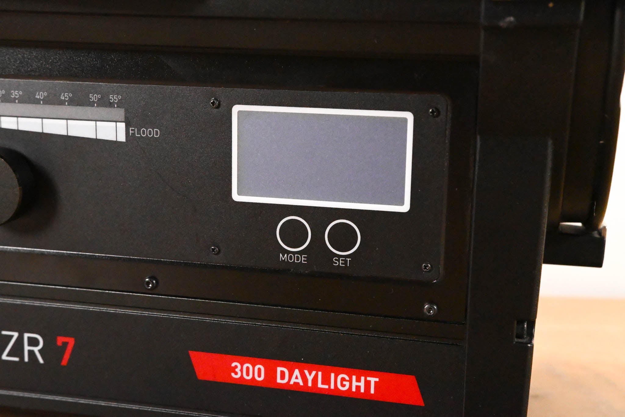 Vibesta Rayzr 7 300 Daylight 7" LED Fresnel (NO POWER SUPPLY)