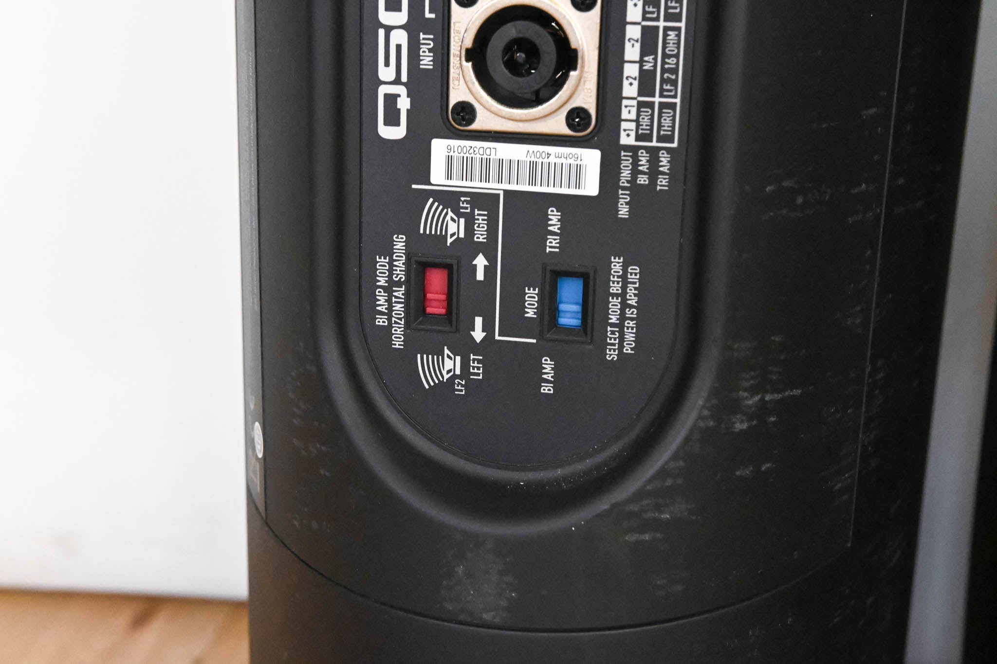 QSC WL2082-i Installation Line Array Loudspeaker (PAIR)