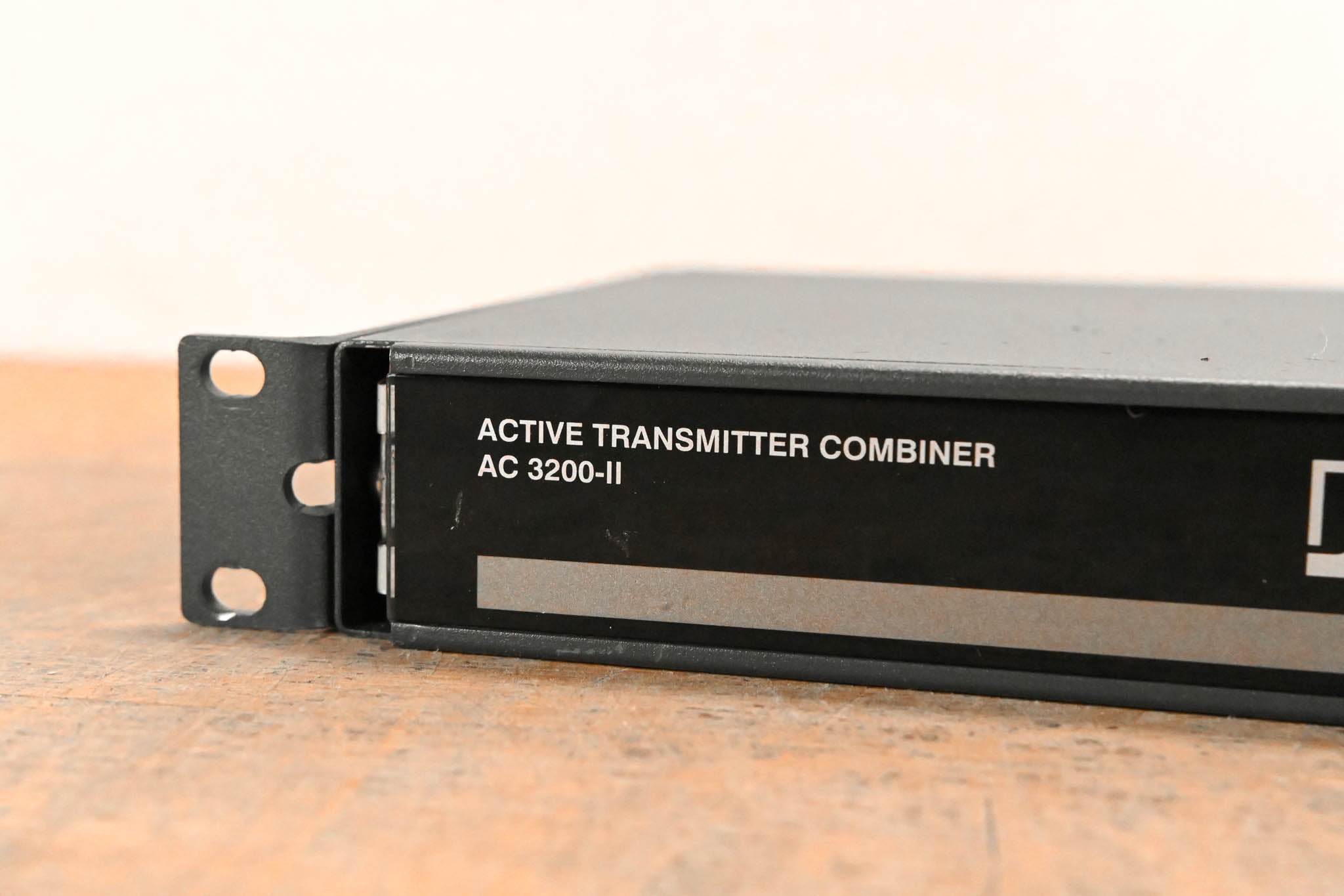 Sennheiser AC 3200-II Active 8-Channel Antenna Combiner NO POWER SUPPLY