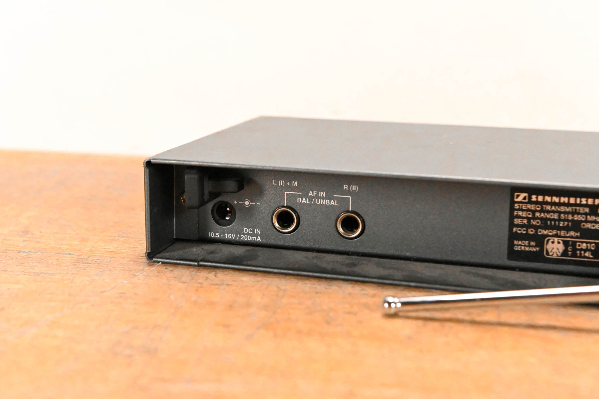Sennheiser ew 300 IEM Wireless IEM System 518-550 MHz (NO POWER SUPPLY)