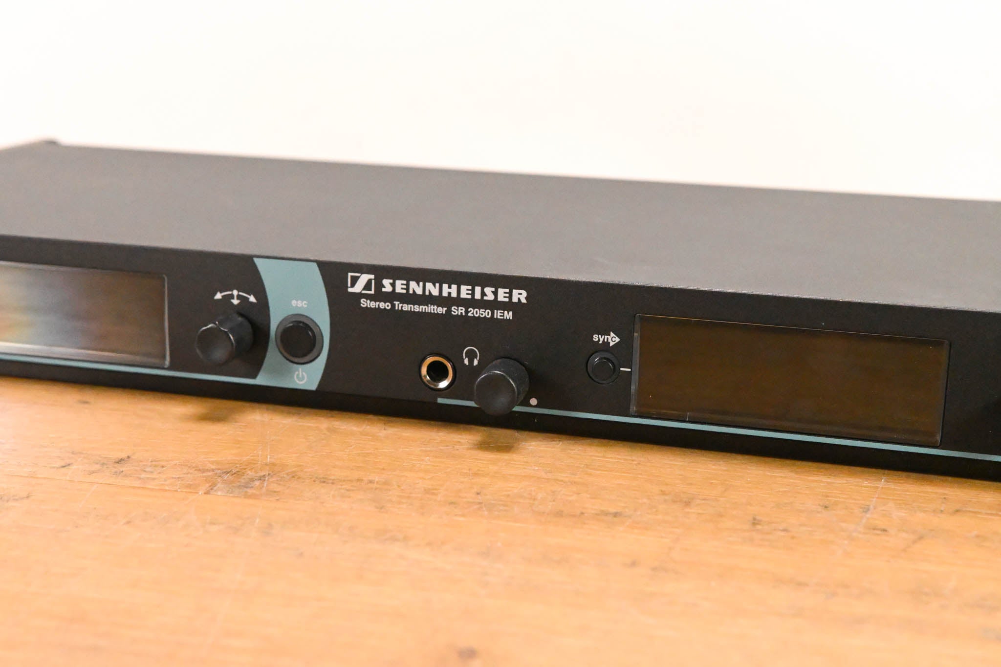 Sennheiser SR 2050XP IEM Stereo Wireless Transmitter - Aw: 516-558 MHz