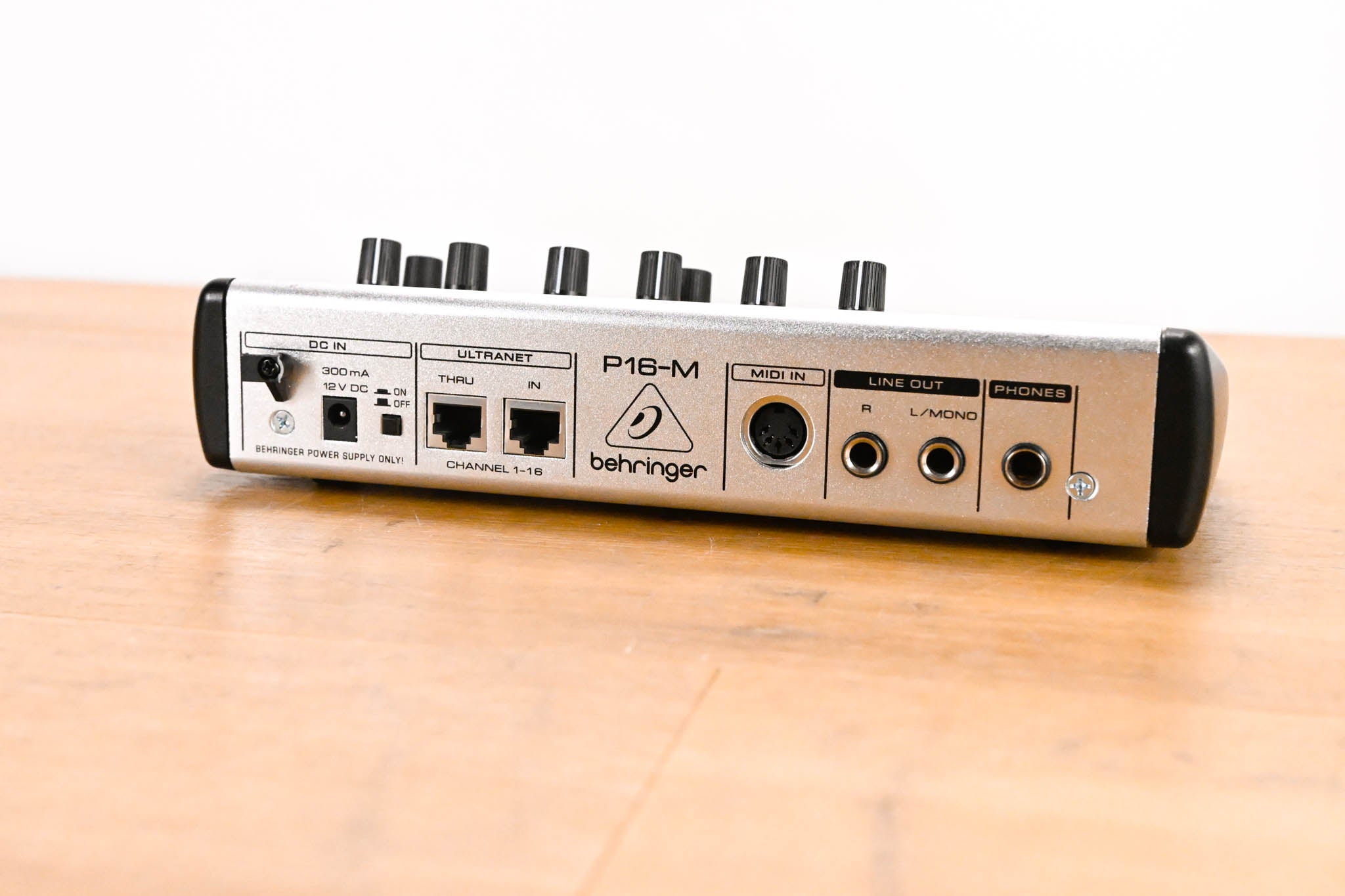 Behringer Powerplay P16-M 16-Channel Digital Personal Mixer