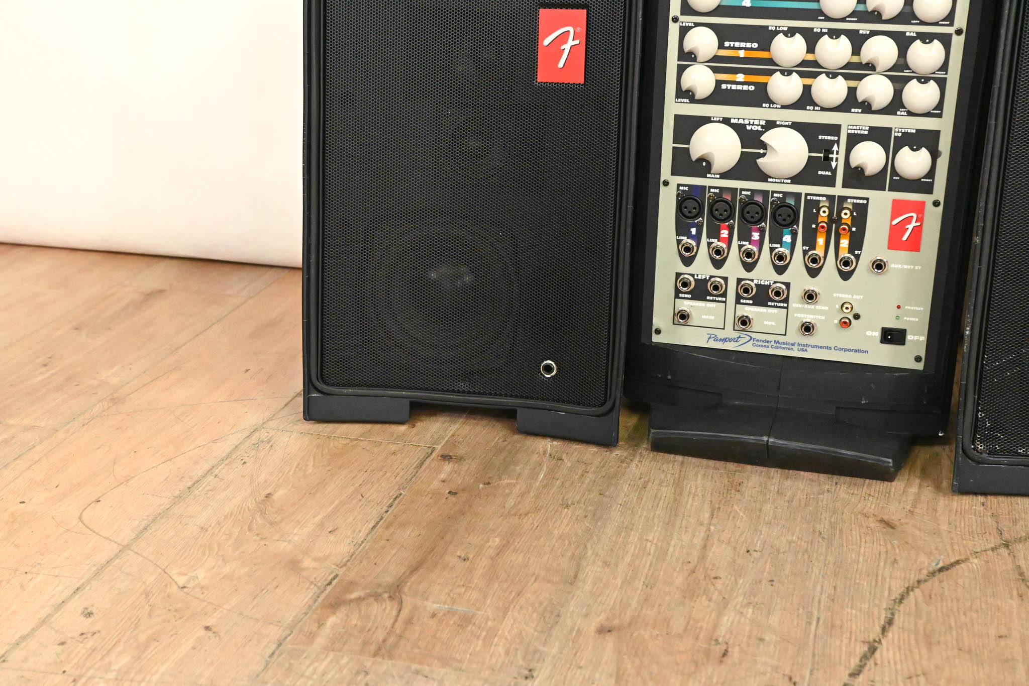 Fender PD-250 Passport 250W Portable PA System