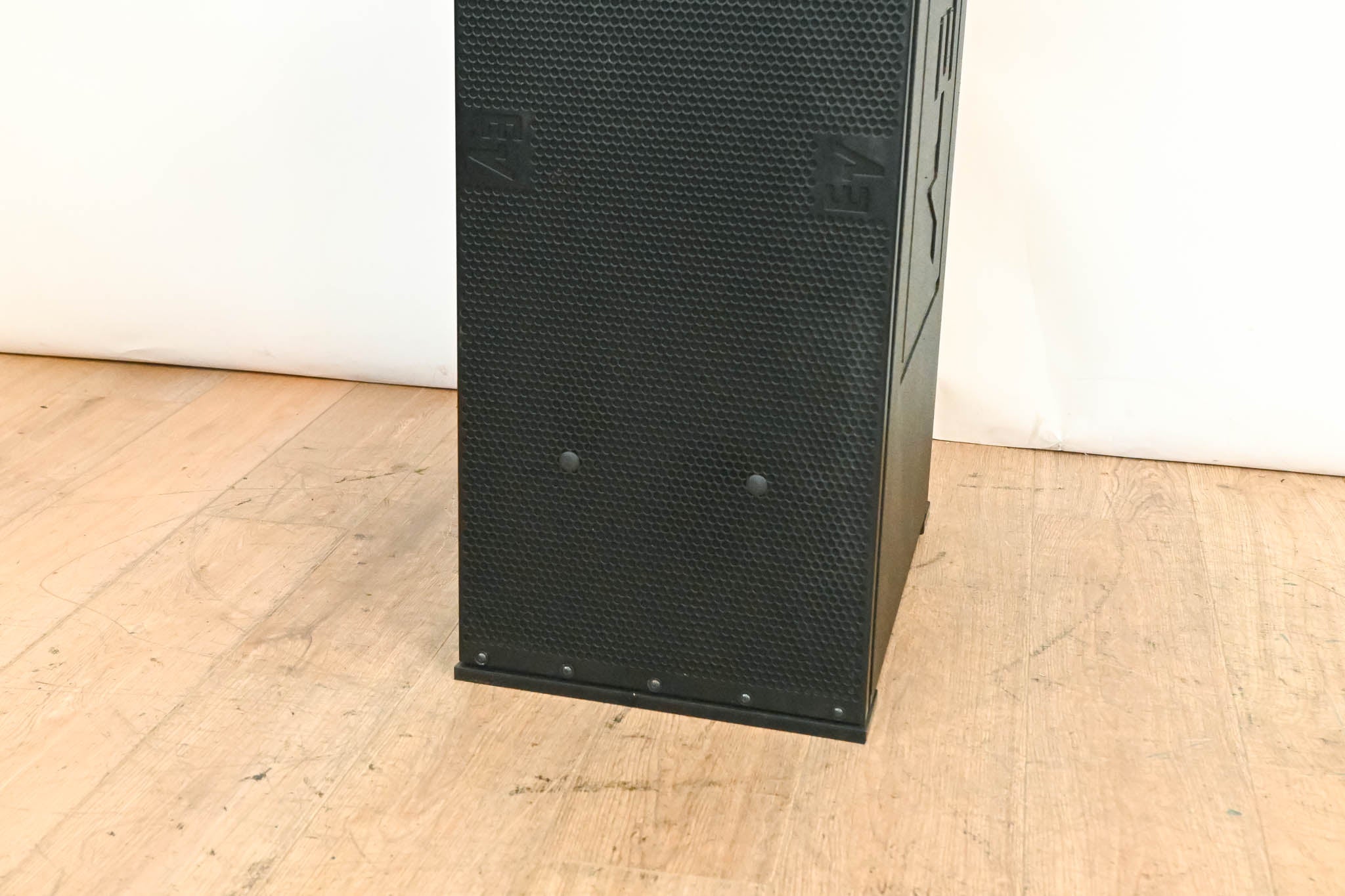 Electro-Voice (EV) XLC127DVX Three-Way Compact Line Array Element