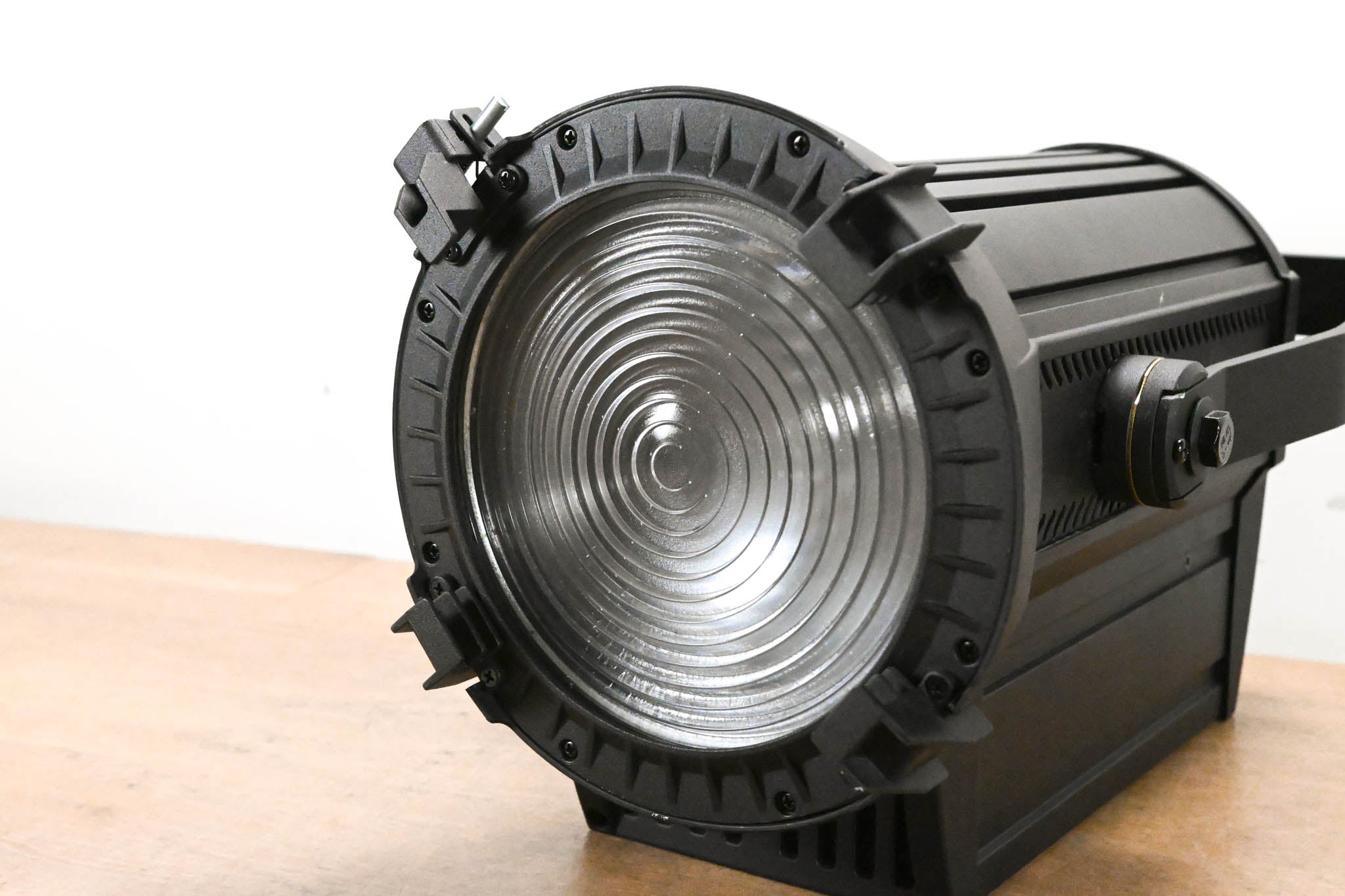 Chauvet Ovation F-165WW V2 Warm White LED Fresnel