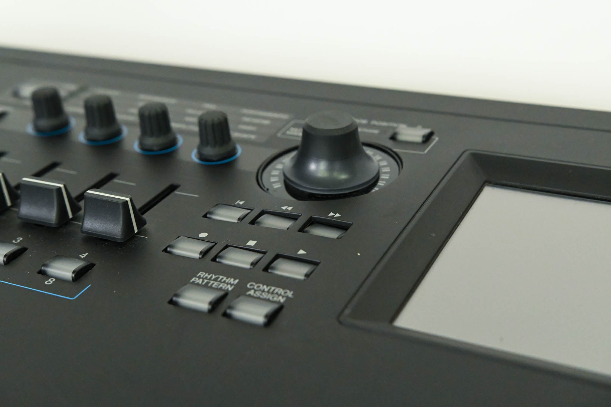 Yamaha MODX8 88-Key Synthesizer Workstation (NO POWER SUPPLY)