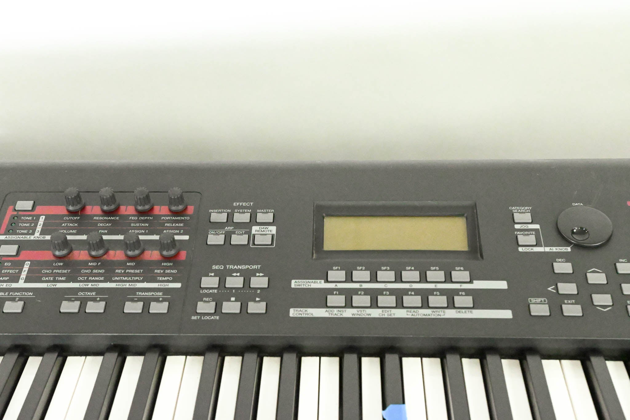 Yamaha MOX8 88-Key Synthesizer Workstation (NO POWER SUPPLY)