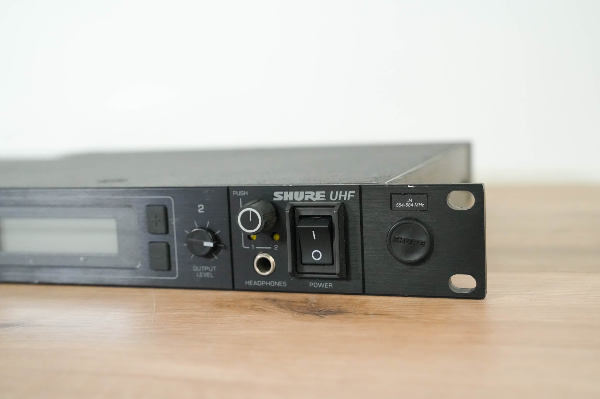 Shure U4D-J4 UHF Dual-Channel Wireless Receiver - J4 Band: 554-584 MHz