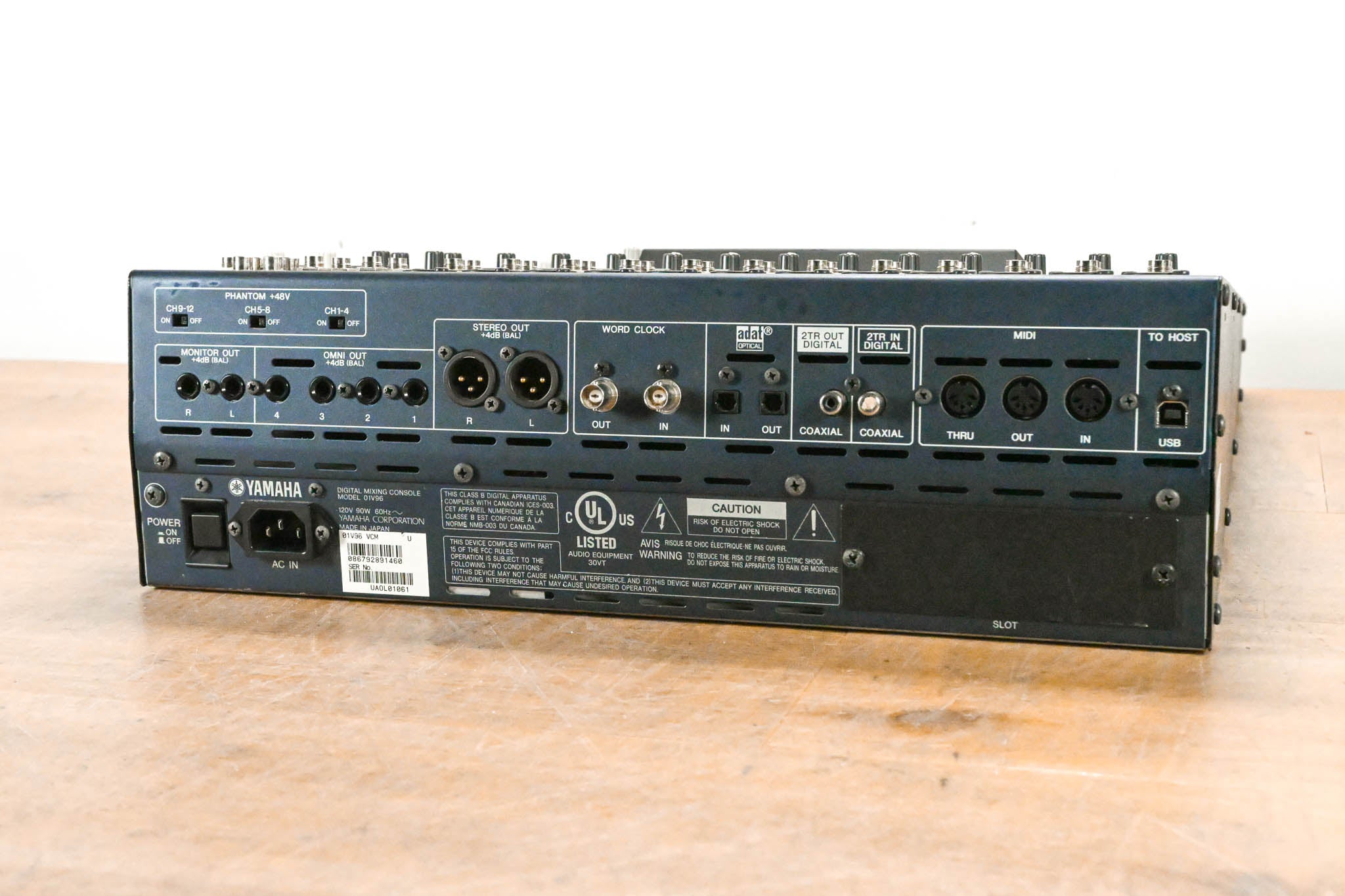 Yamaha 01V96VCM 24-Bit/96k Digital Recording Mixer