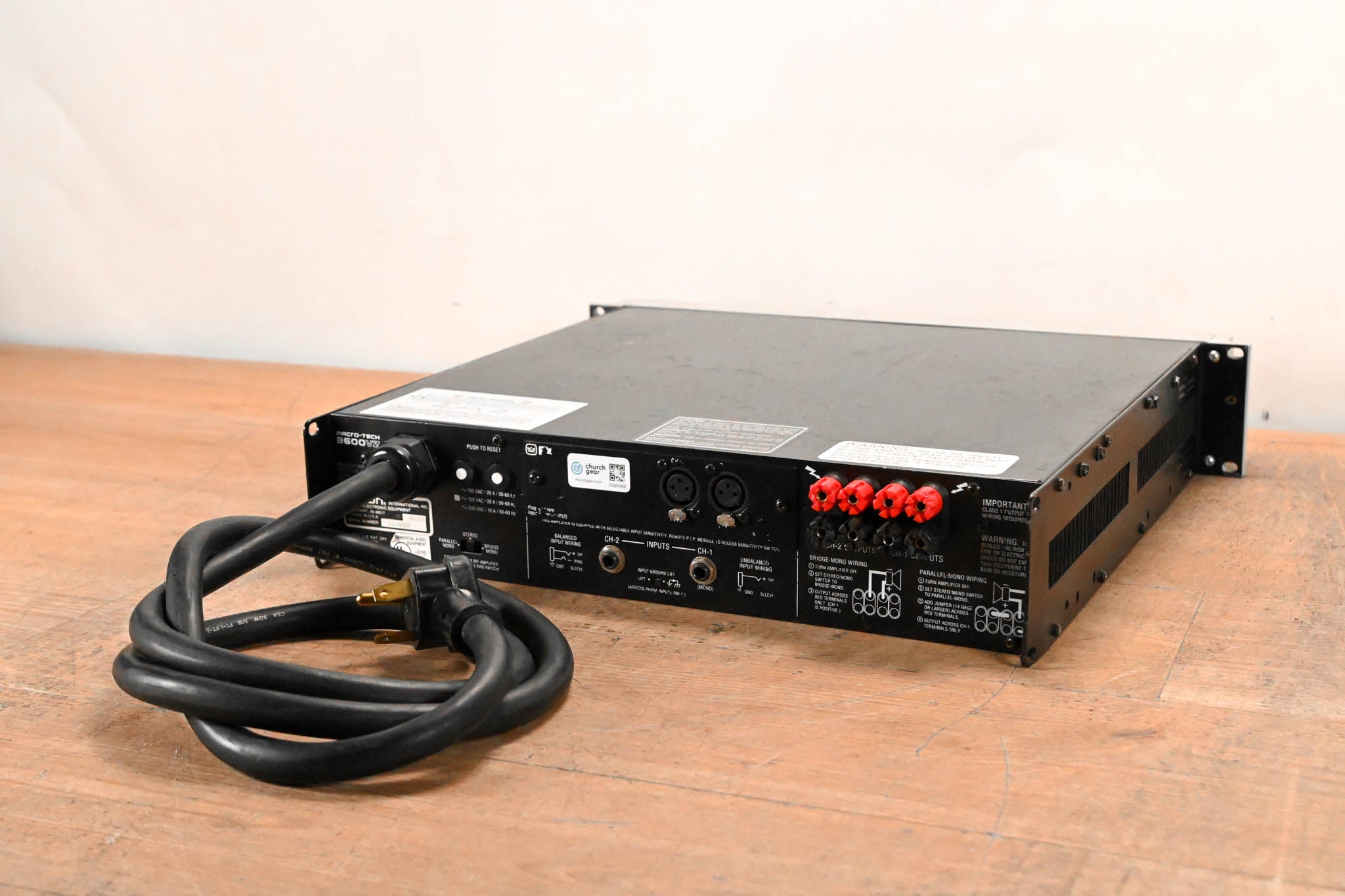 Crown Macro-Tech 3600VZ 2-Channel Power Amplifier