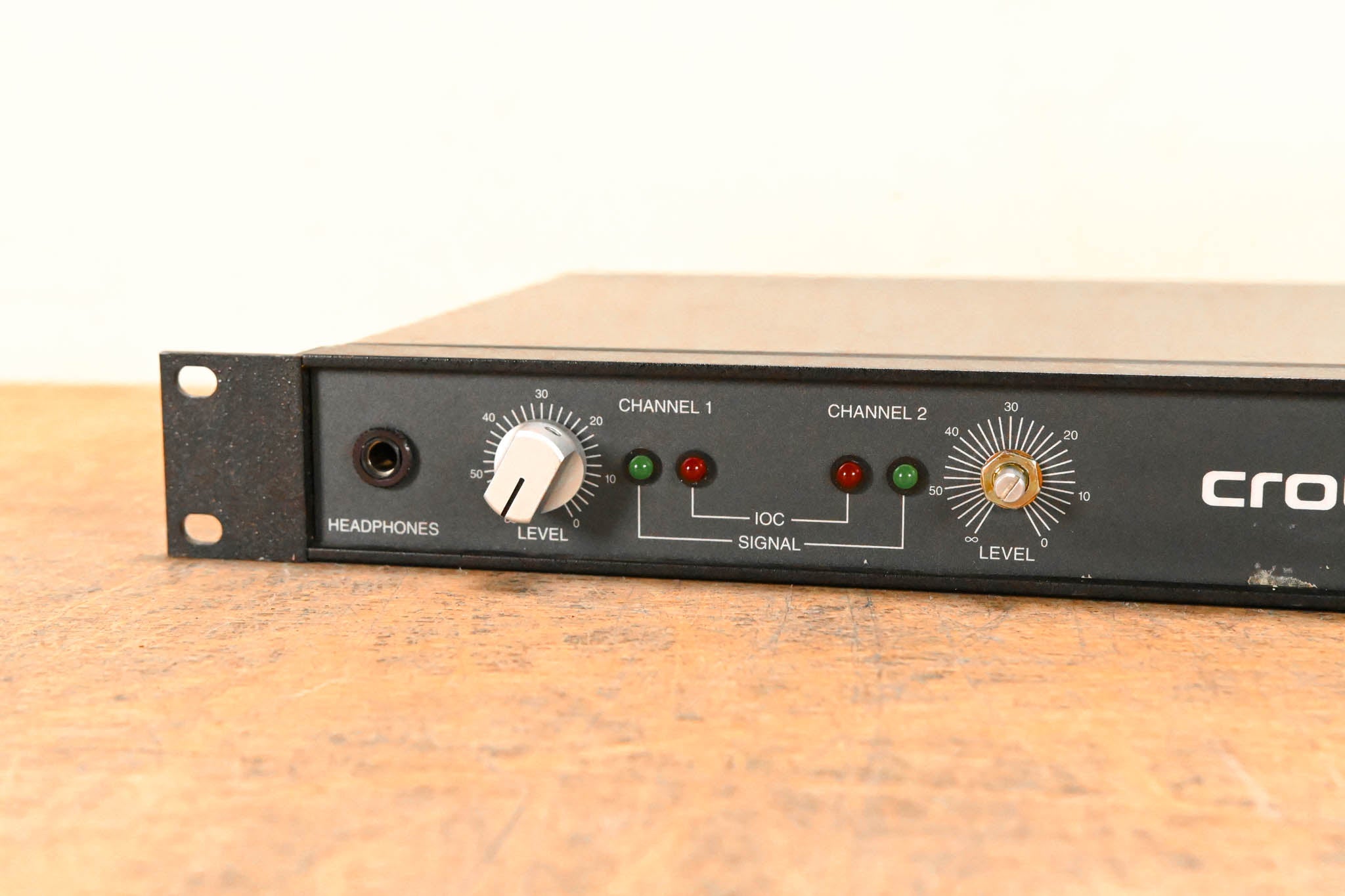 Crown D-45 Two-Channel, 35W Power Amplifier