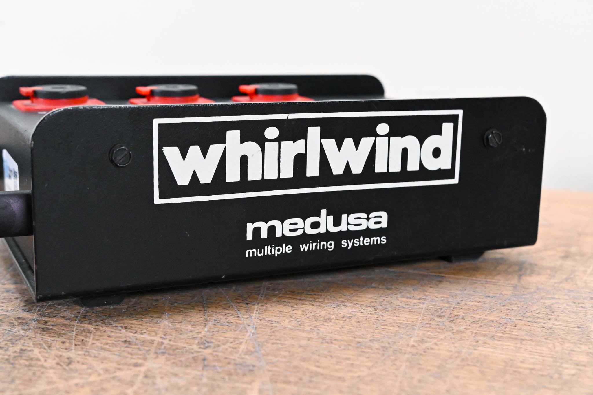 Whirlwind Medusa Six 1/4'' Studio Headphone Splitter Box