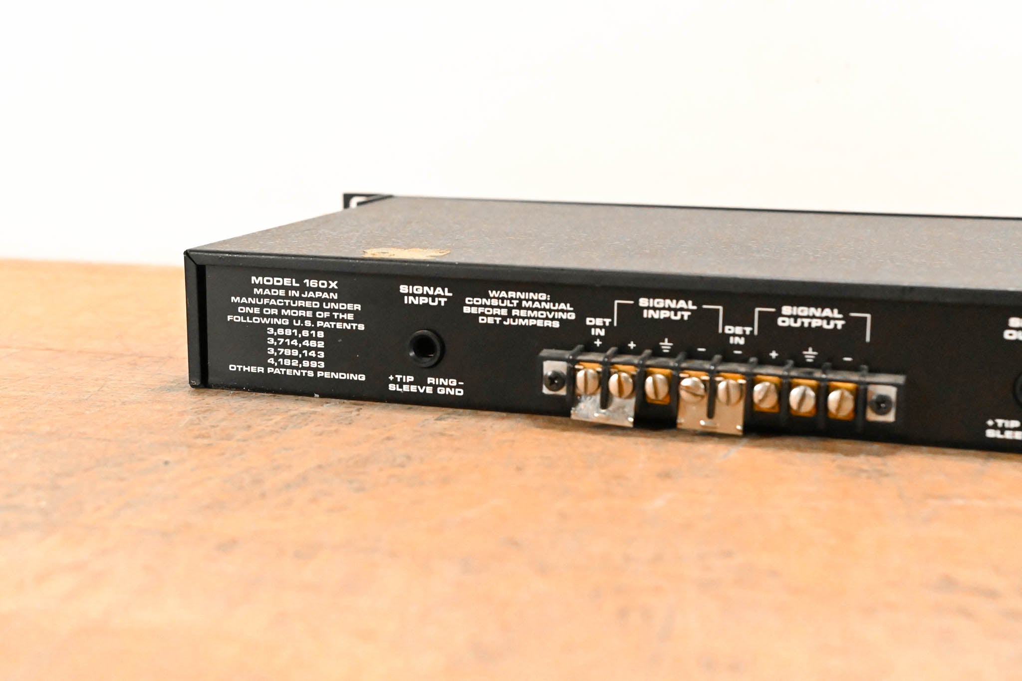dbx 160X Single-Channel Compressor/Limiter