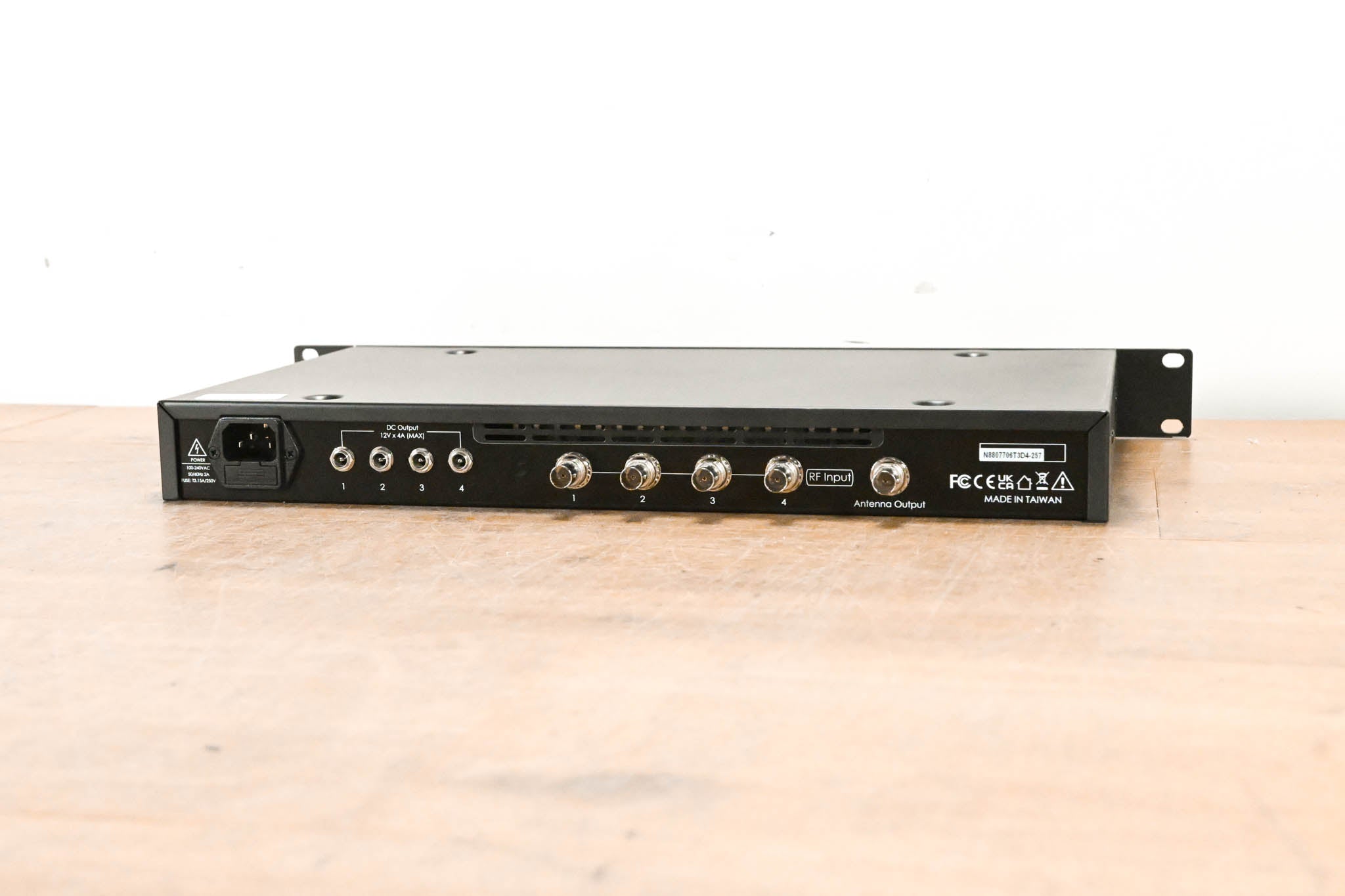 RF Venue COMBINE4 4-Channel UHF IEM Transmitter Antenna Combiner