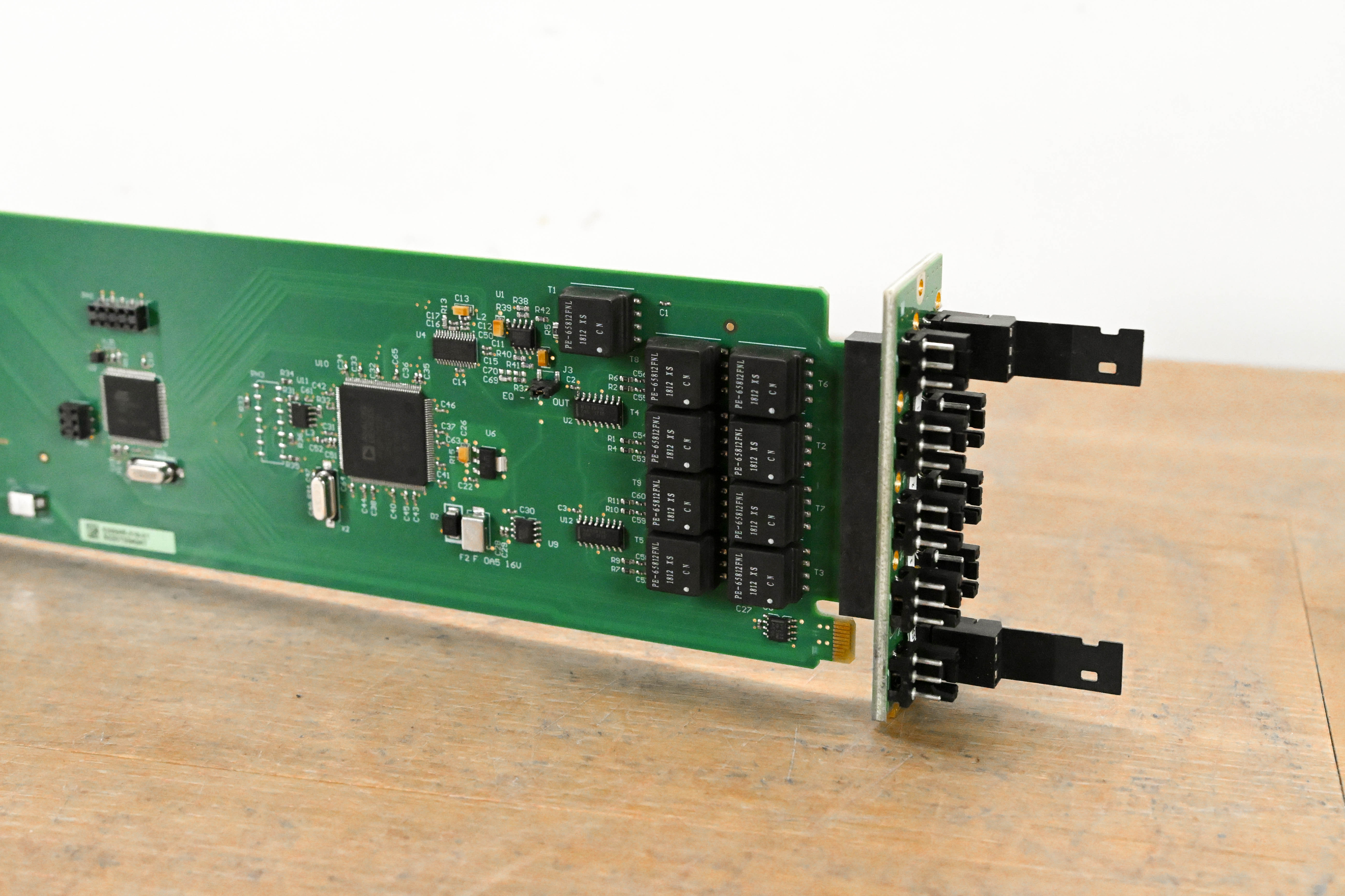 Ross ADA-8402-B AES / EBU Distribution Amplifier Module with Rear I/O