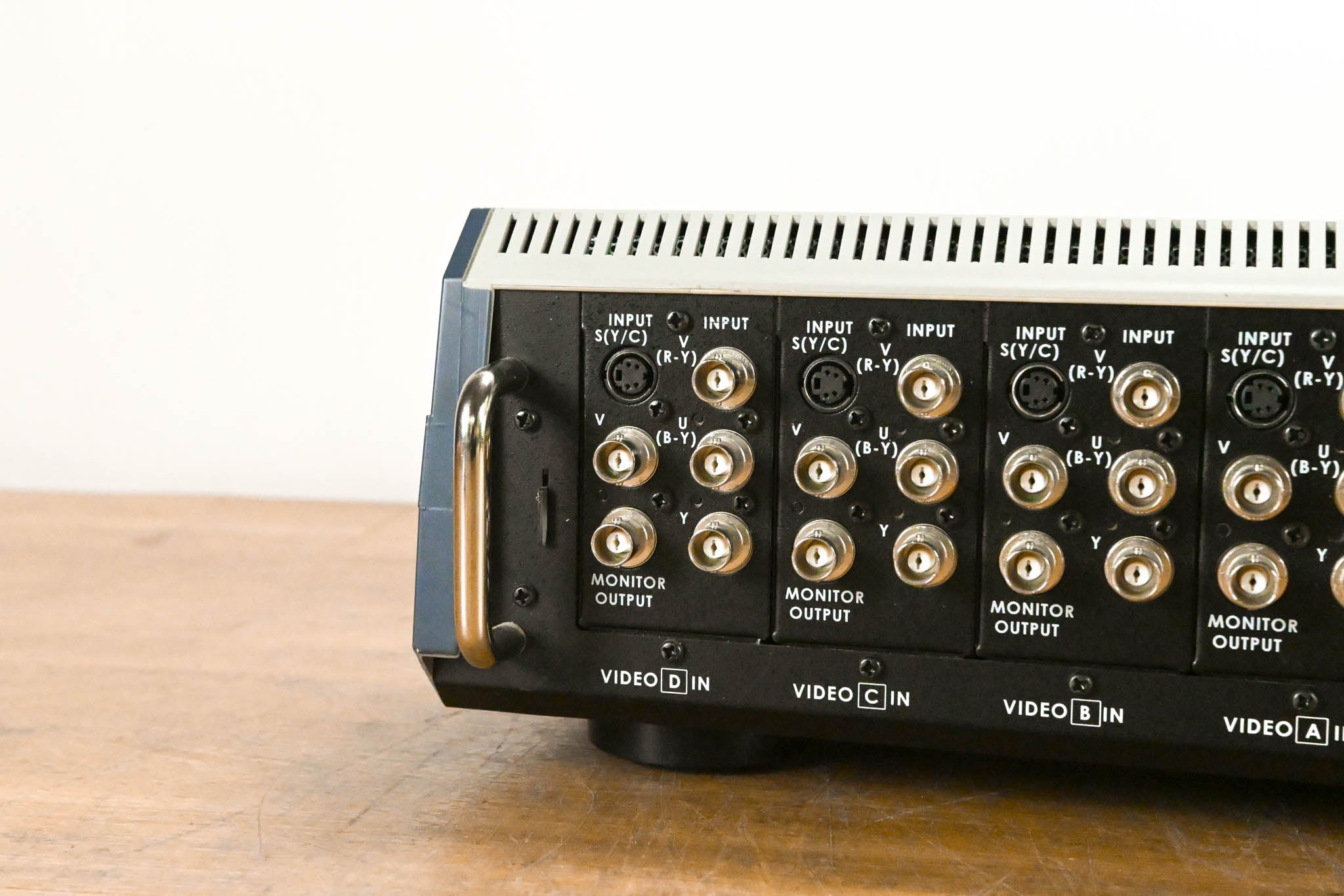 Datavideo SE-800 4-Channel Digital Video Switcher (NO POWER SUPPLY)