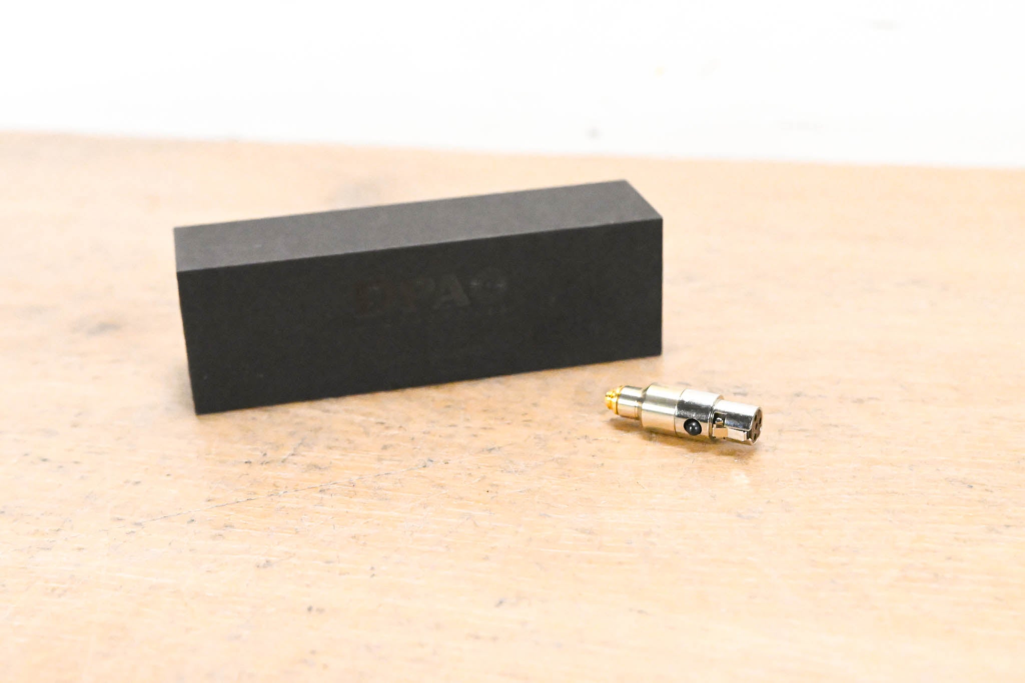 DPA Microphones DAD9010 MicroLock to TA4F Mini-XLR Adapter