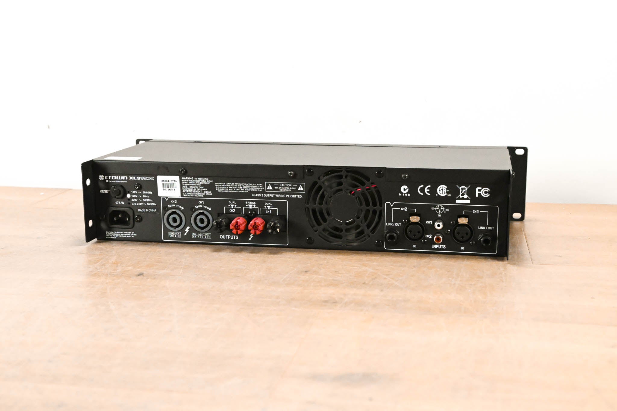 Crown XLS 1000 Two-Channel, 350W @ 4Ω Power Amplifier