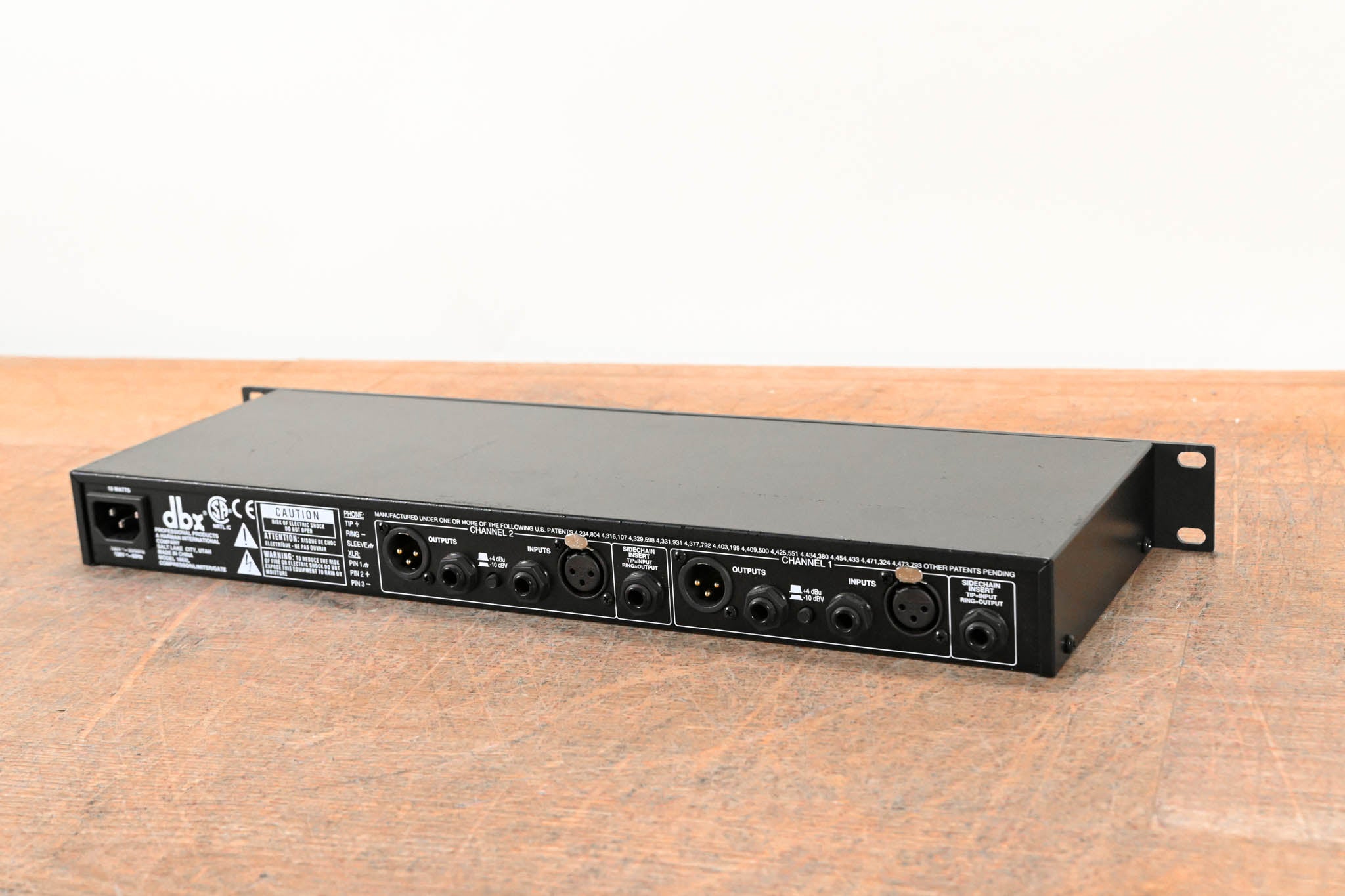 dbx 166XL 2-Channel Compressor/Limiter/Gate