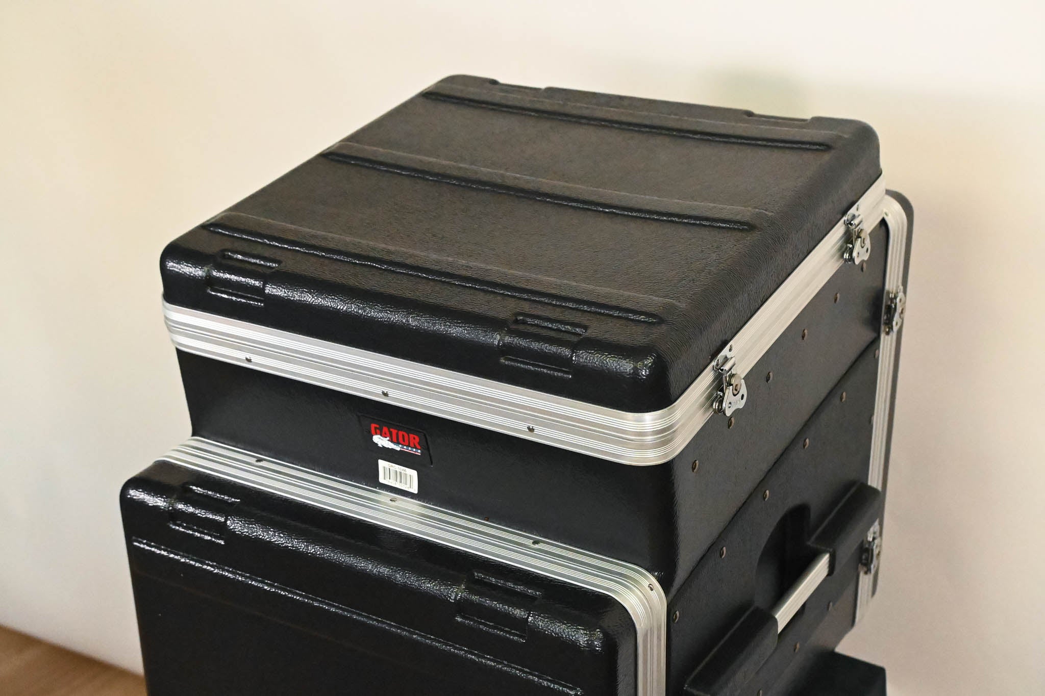 Gator Cases GRC-10X6 10U Top / 6U Front Console Audio Rack