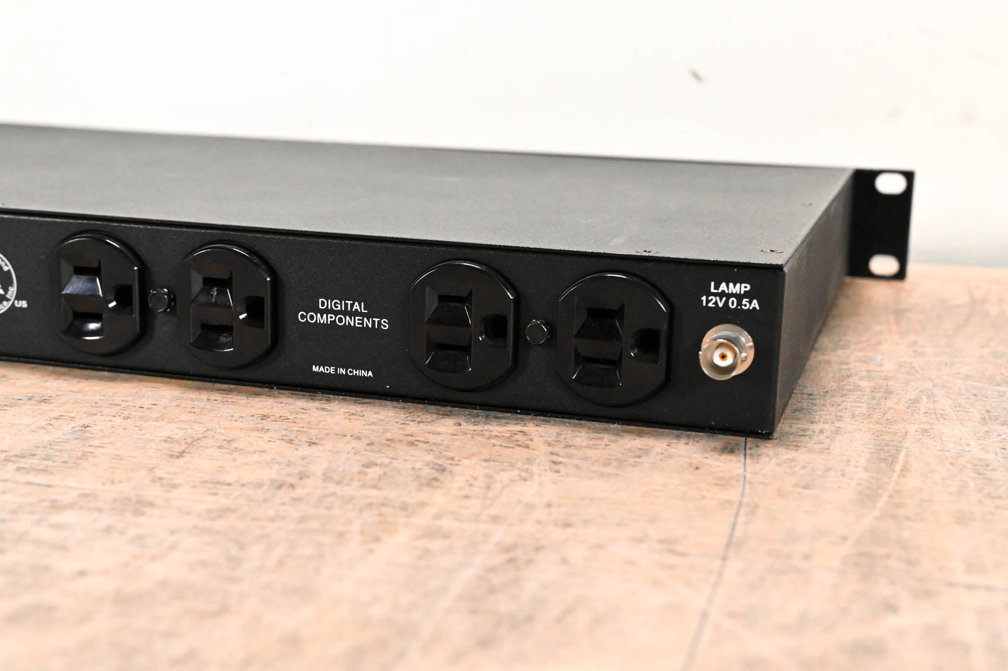 Furman PL-Plus II Power Conditioner with Voltmeter