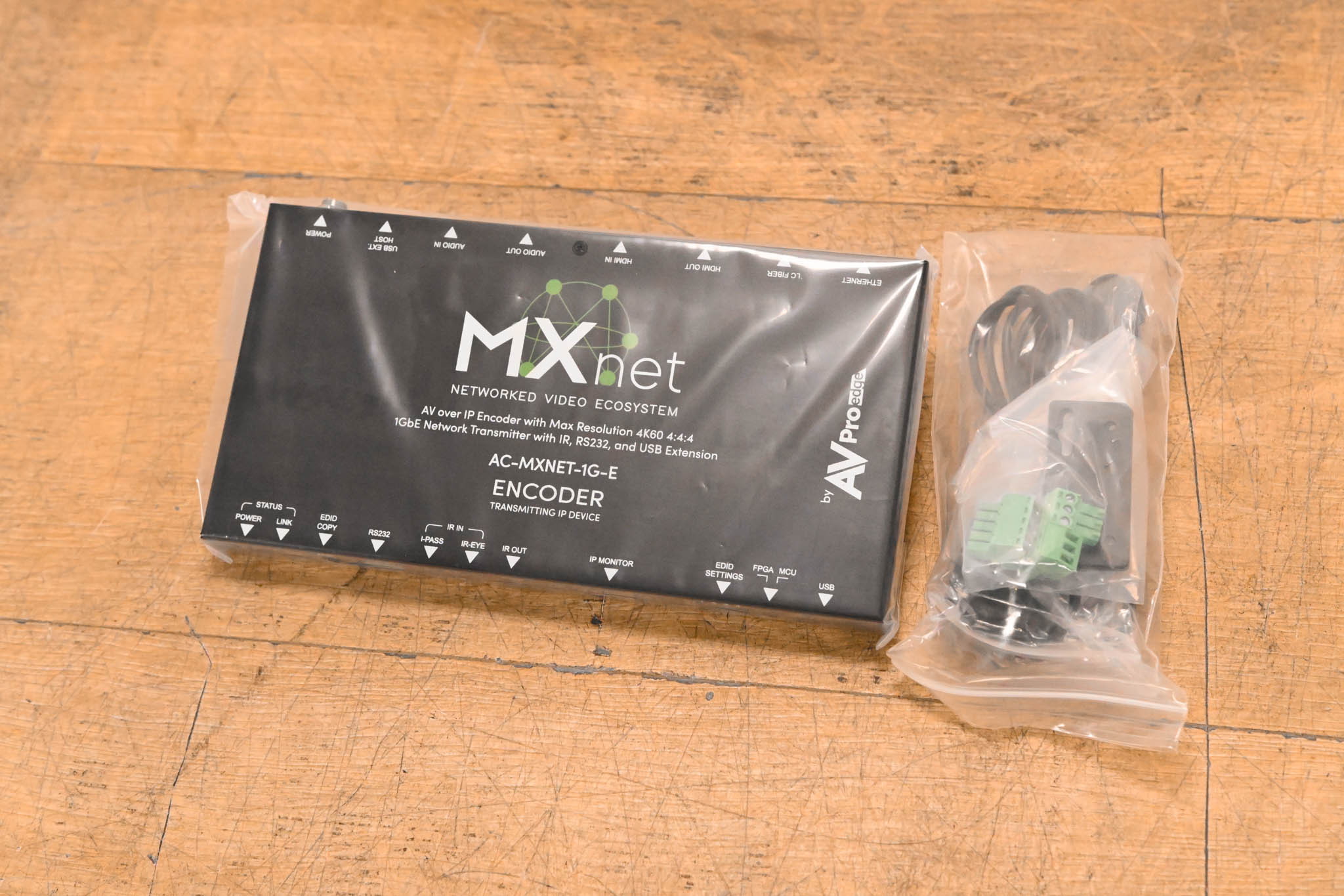 AVPro Edge AC-MXNET-1G-E Encoder/Transmitting IP Device