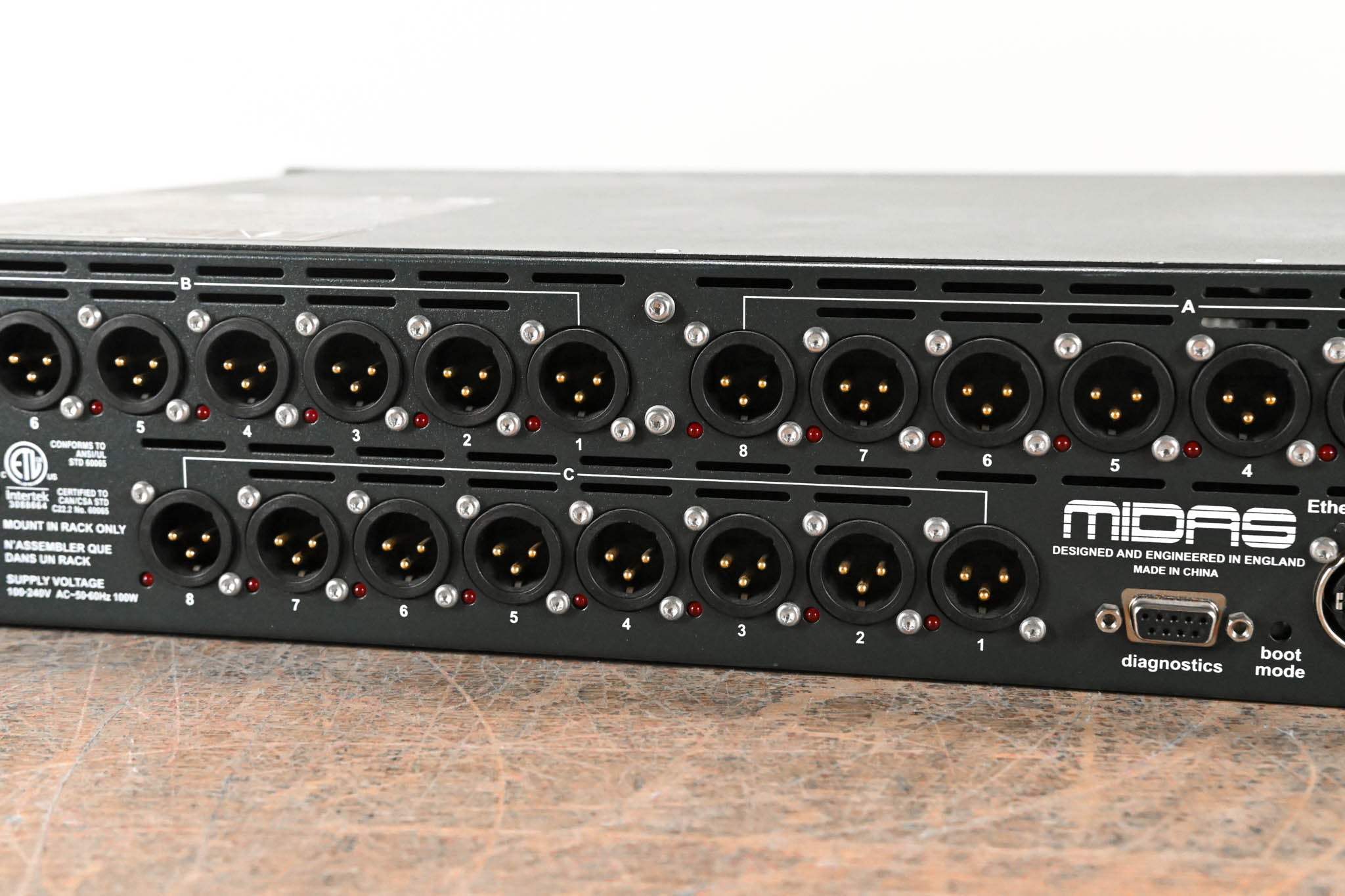 Midas DL152 PRO Series 24-Output Stage Box