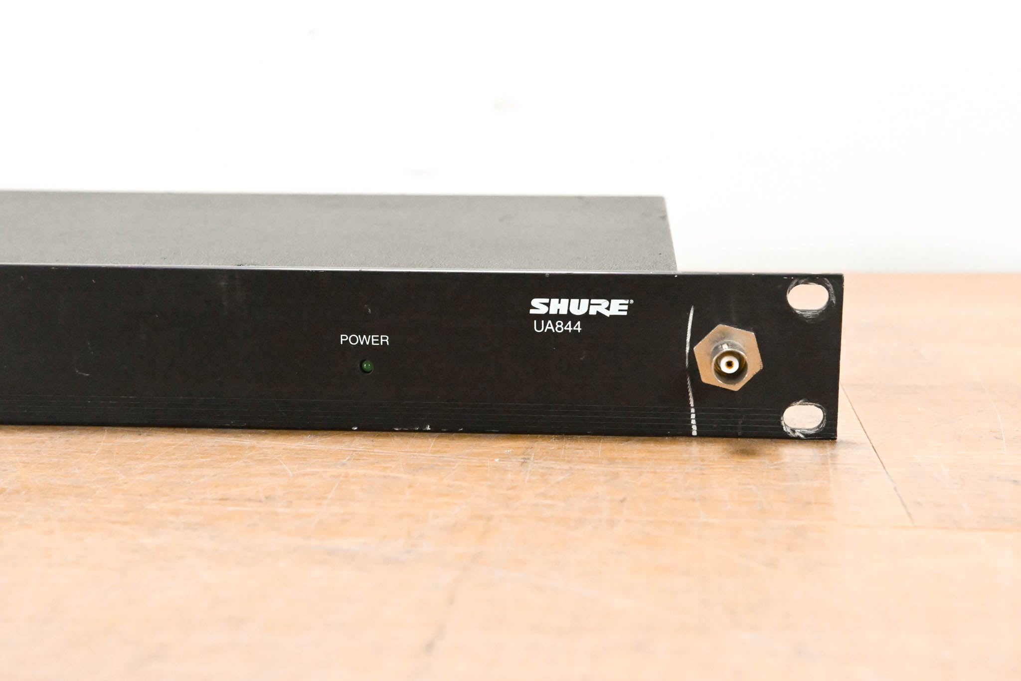 Shure UA844 Antenna Distribution System - 470-900 MHz (NO POWER SUPPLY)