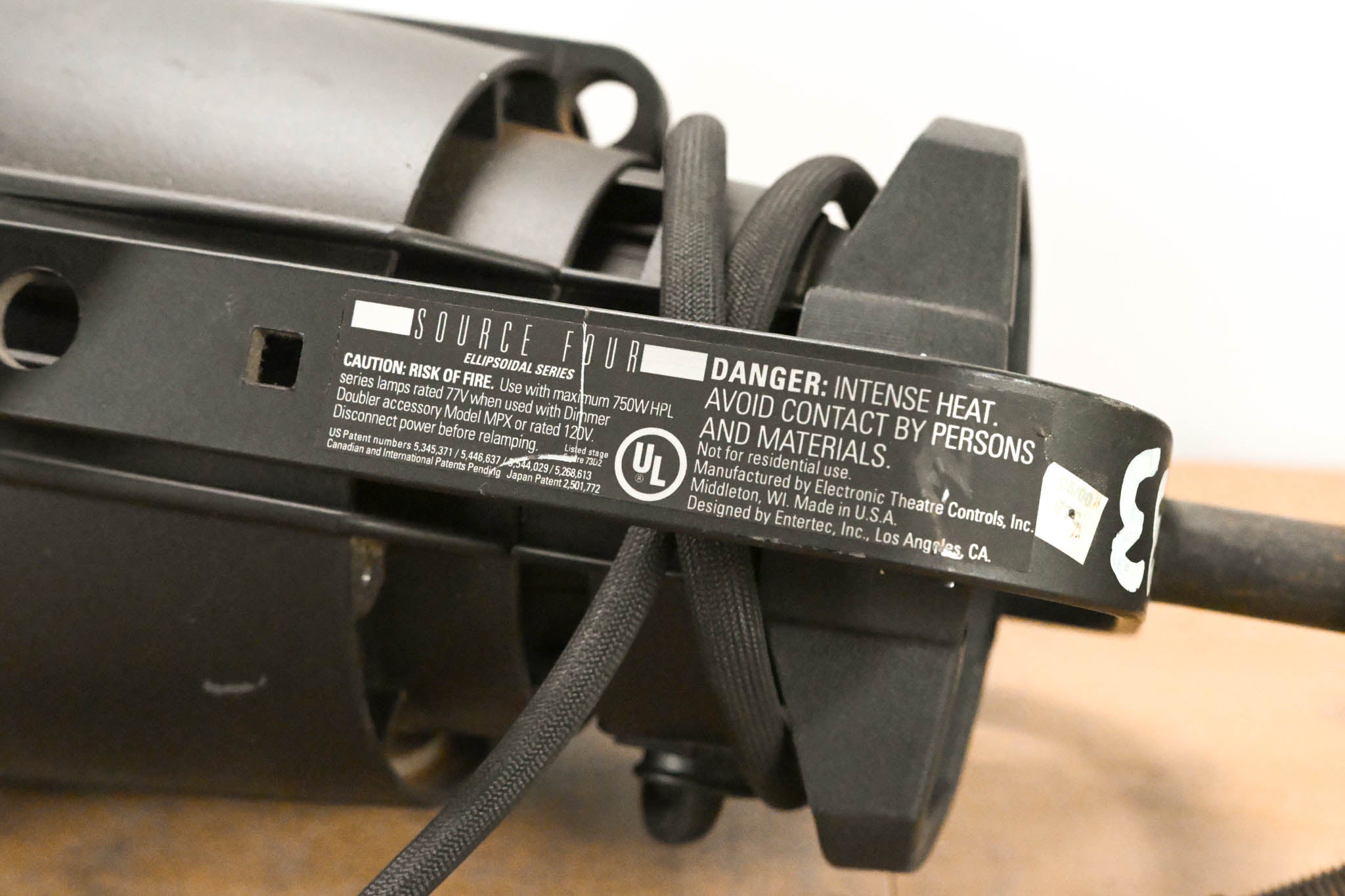 ETC Source Four Zoom 15-30 Degree 750 Ellipsoidal Light