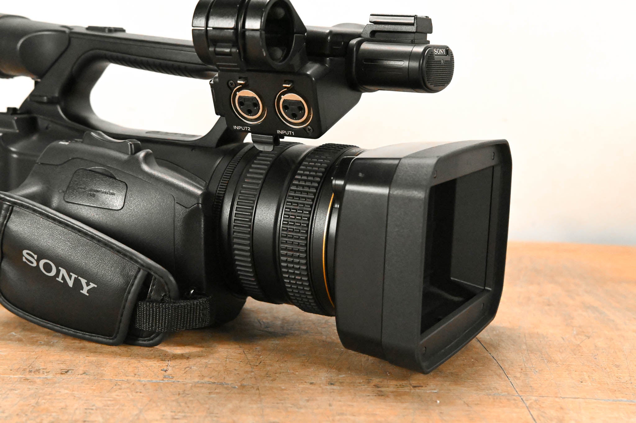 Sony HVR-Z5U Professional 1/3" 3-CMOS HDV Camcorder