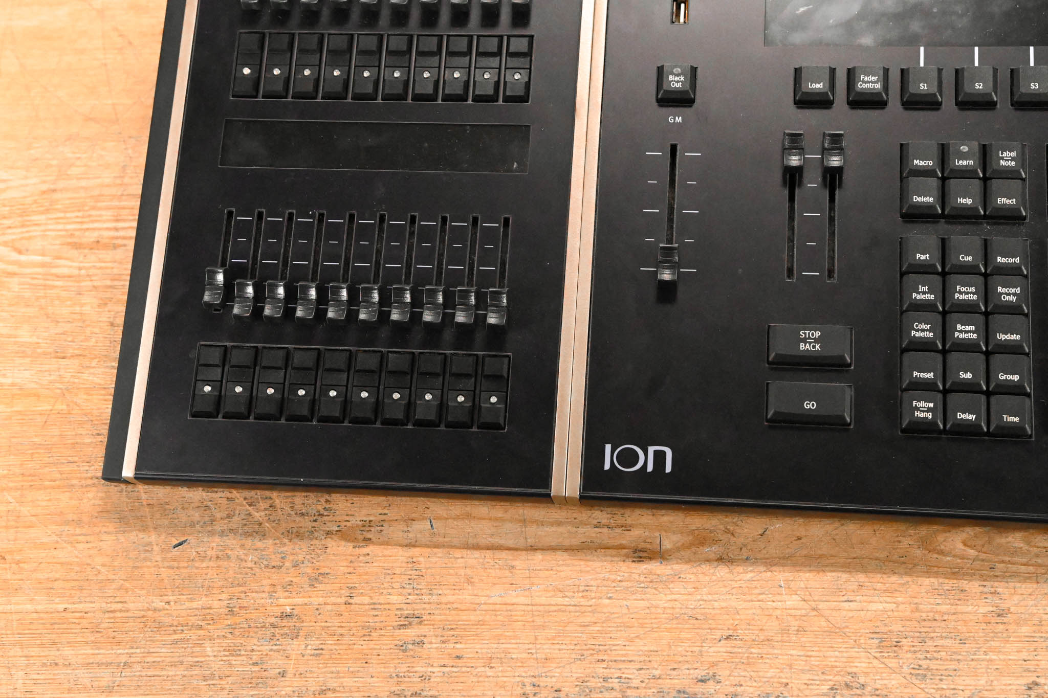 ETC ION 1000 Lighting Console with ETC 2x10 Universal Fader Wing