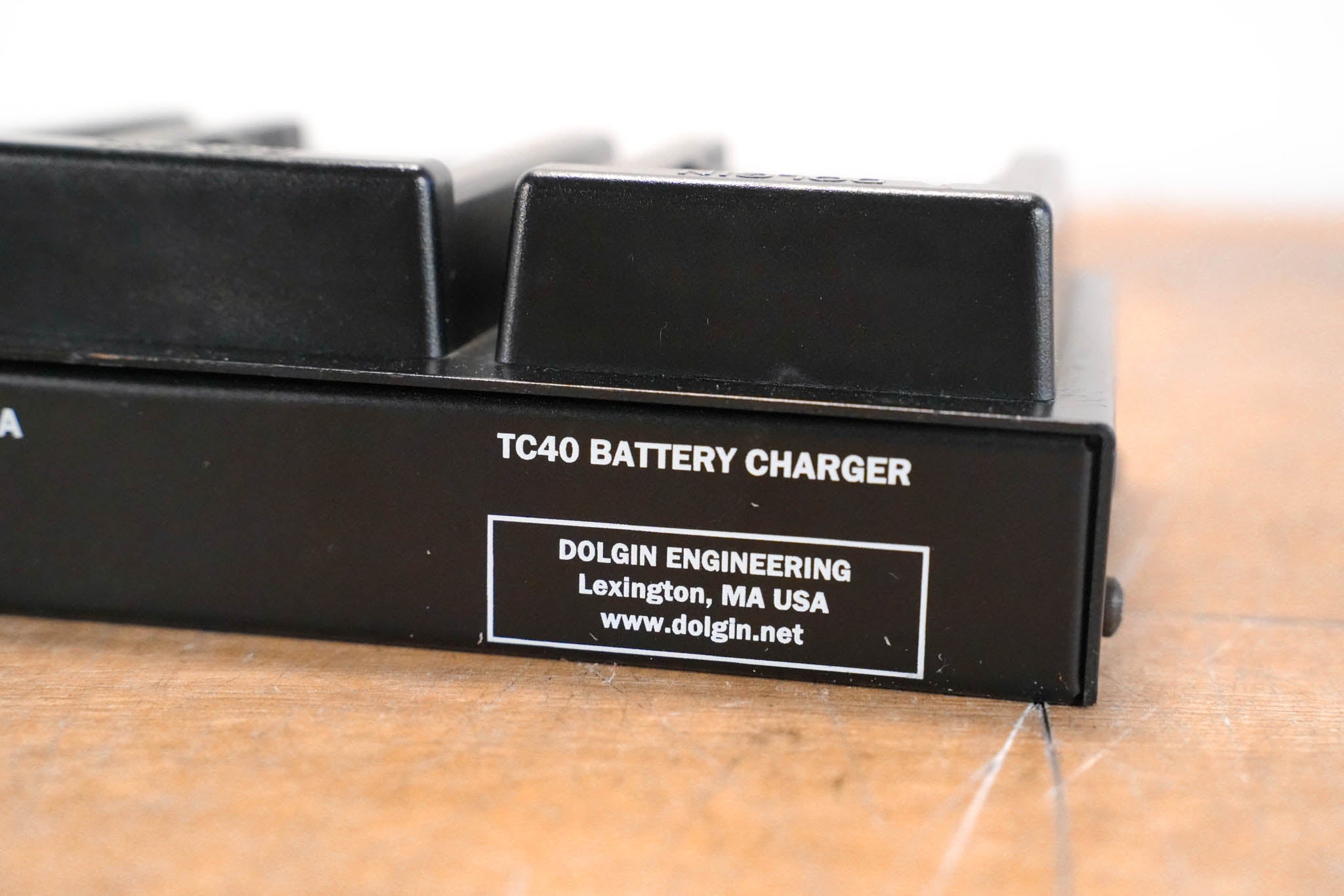 Dolgin Engineering TC40 4 Position Battery Dock for Canon (NO PSU)