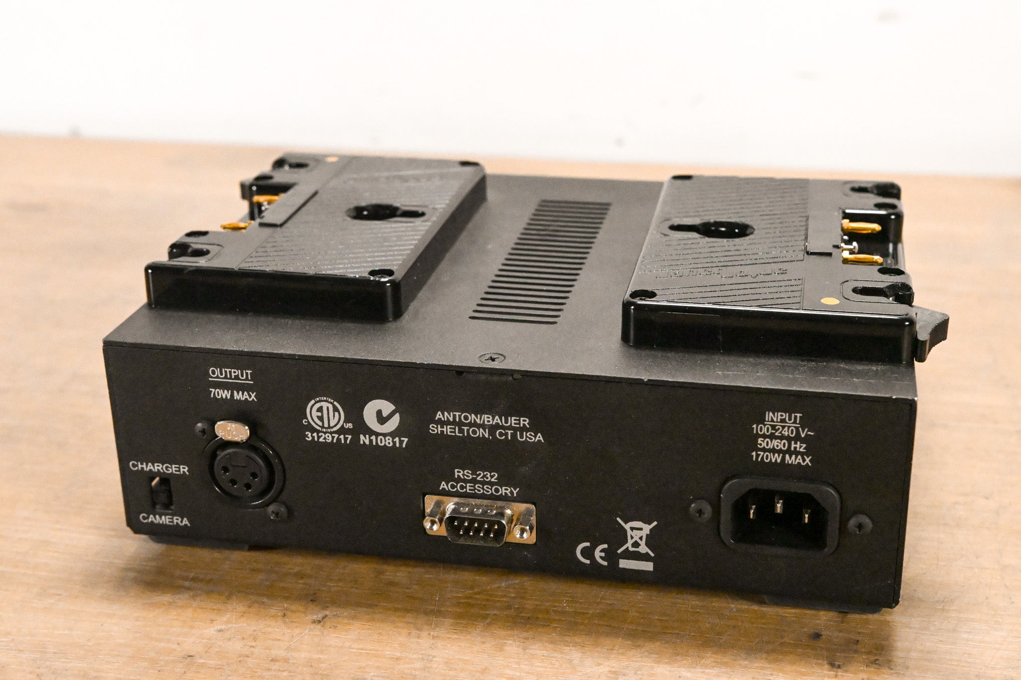 Anton Bauer Dual 2722 Interactive 2000 Battery Charger