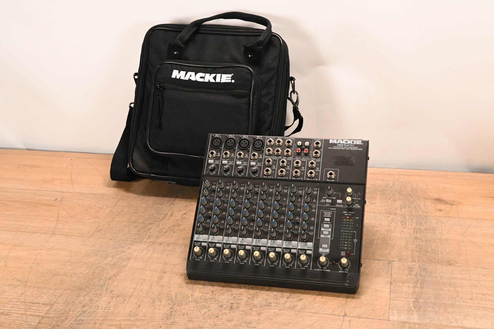 Mackie 1202-VLZ PRO 12-Channel Mic/Line Mixer