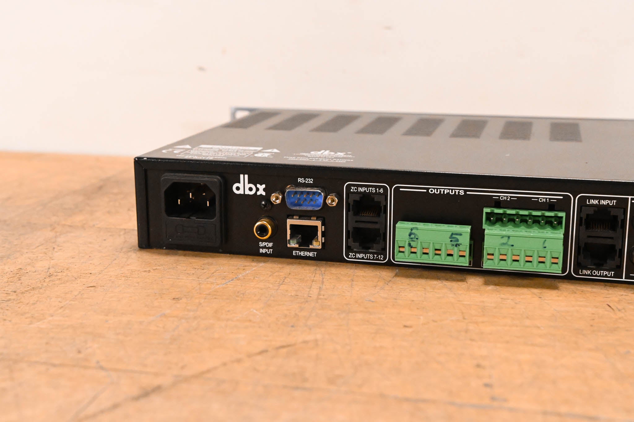 dbx ZonePRO 1260M Digital Zone Processor