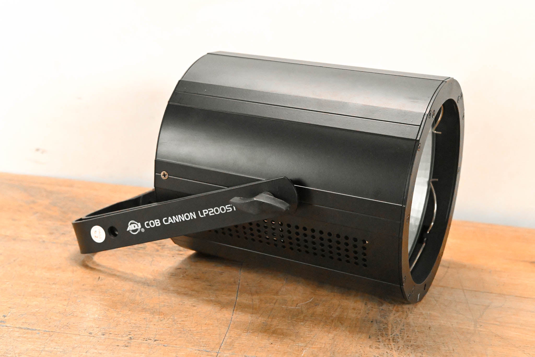 ADJ COB Cannon LP200ST 200W Chip On Board Color Mixing Wash Fixture