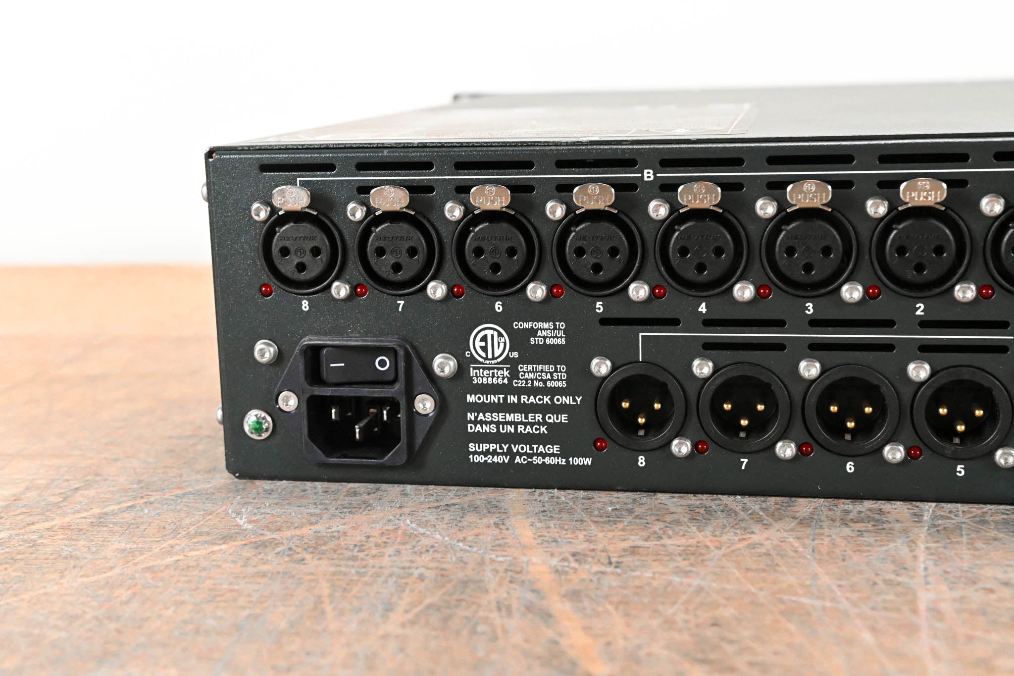 Midas DL153 16-input / 8-output Stage Box