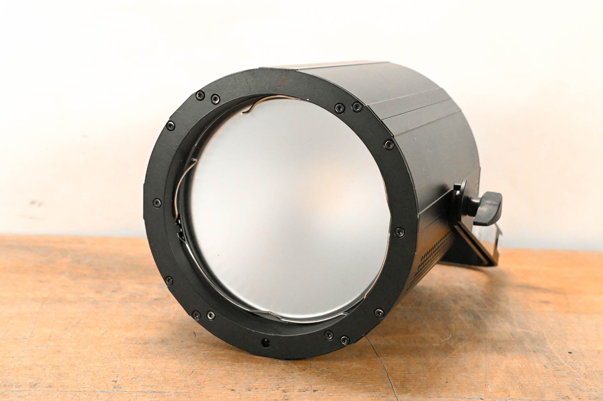 ADJ COB Cannon LP200ST 200W Chip On Board Color Mixing Wash Fixture