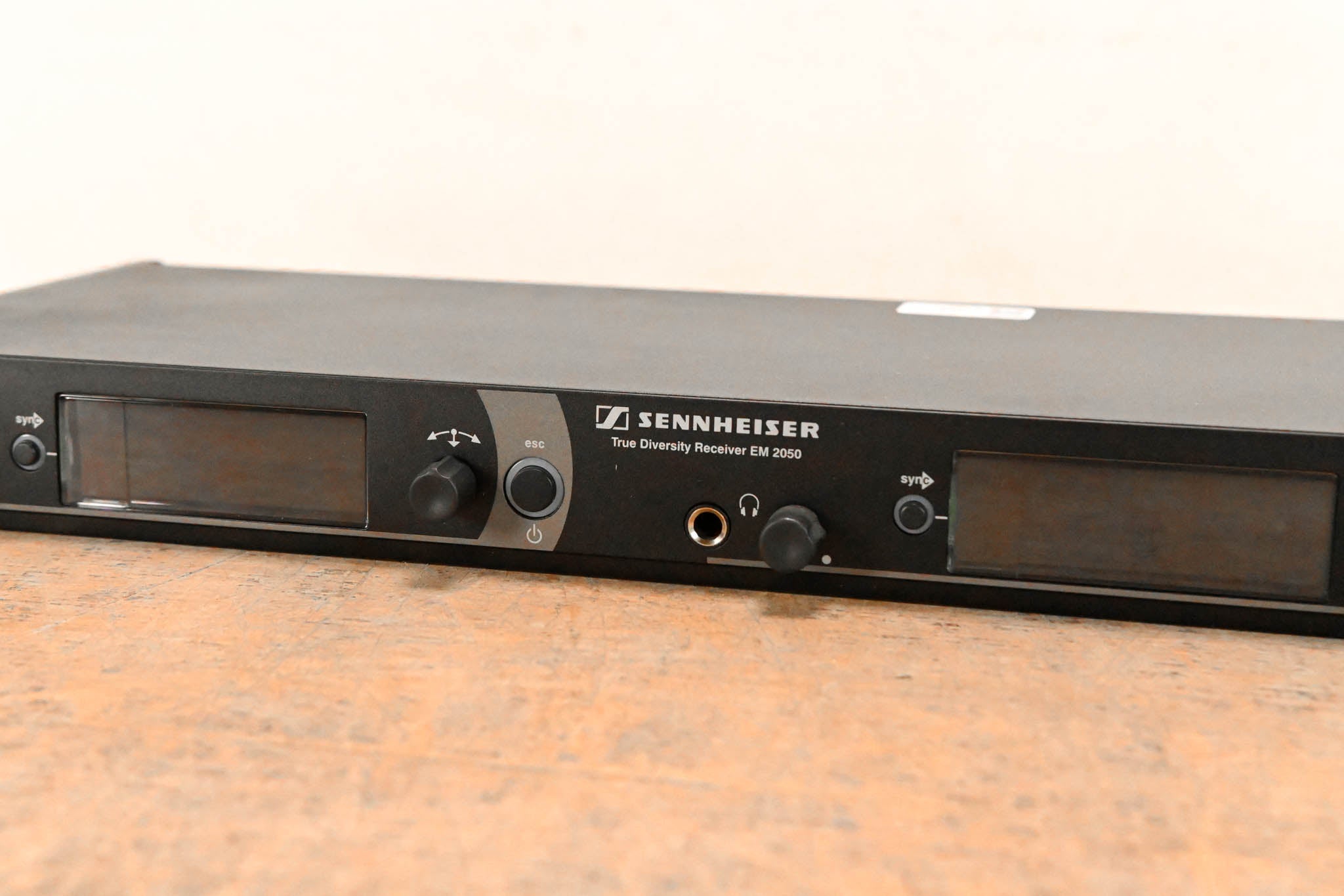 Sennheiser EM 2050 Dual-Channel Wireless Receiver Aw Range: 516-558 MHz