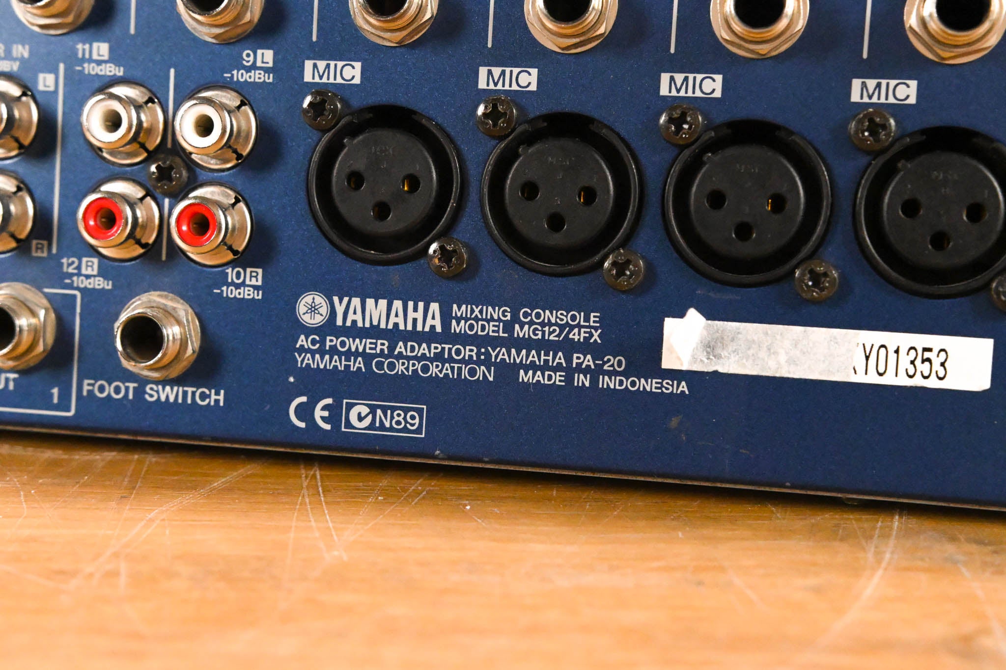 Yamaha MG12/4FX 12-Input 4-Bus Audio Mixer with Effects (NO PSU