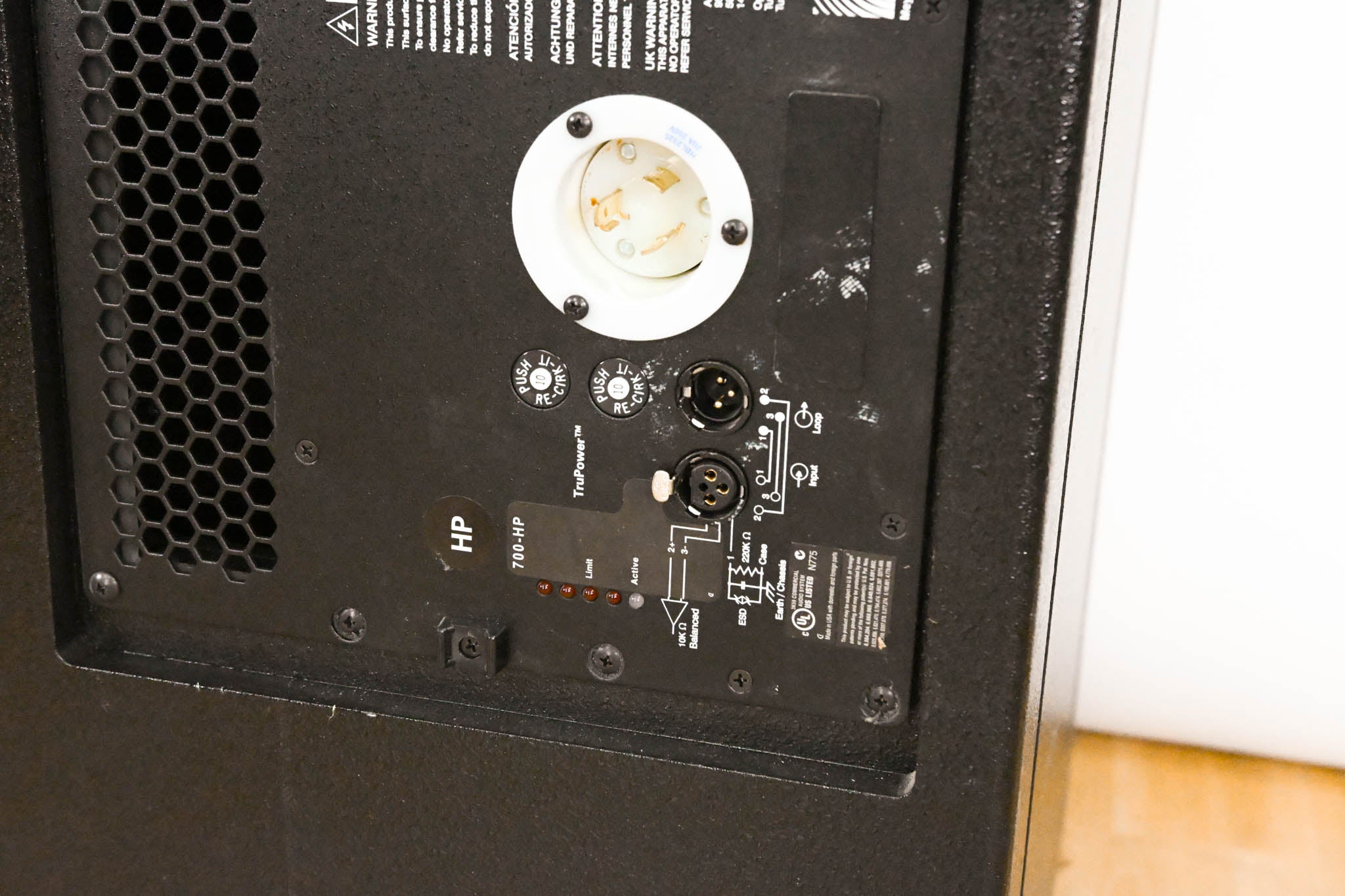 Meyer Sound 700-HP UltraHigh-Power Dual 18" Powered Subwoofer