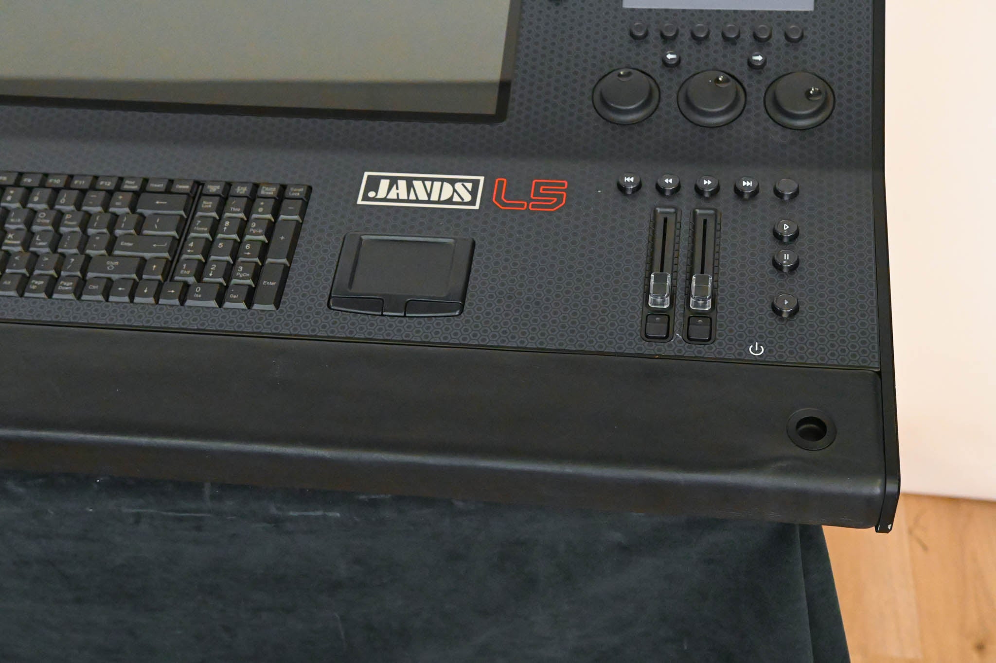 Jands Vista L5 Lighting Control Console