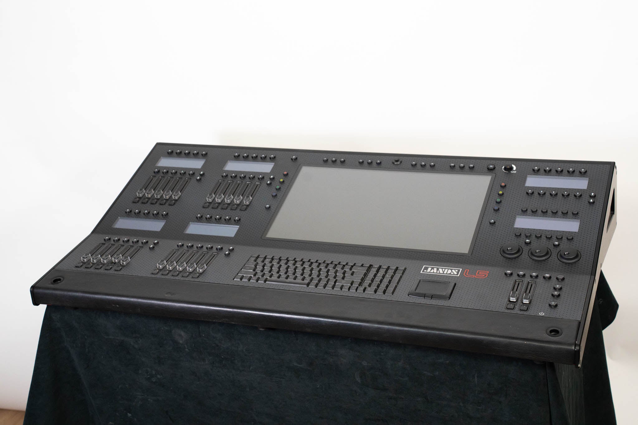 Jands Vista L5 Lighting Control Console