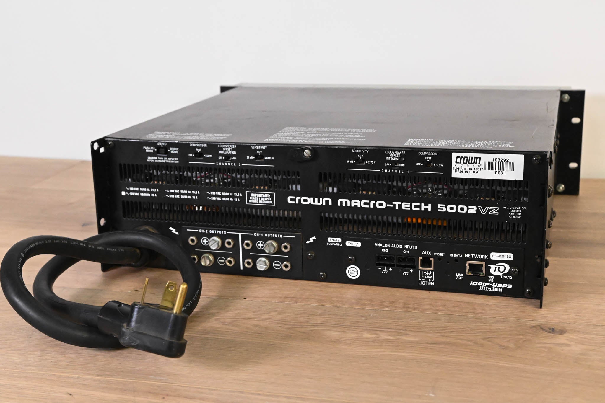 Crown Macro-Tech 5002VZ 2-Channel Power Amplifier