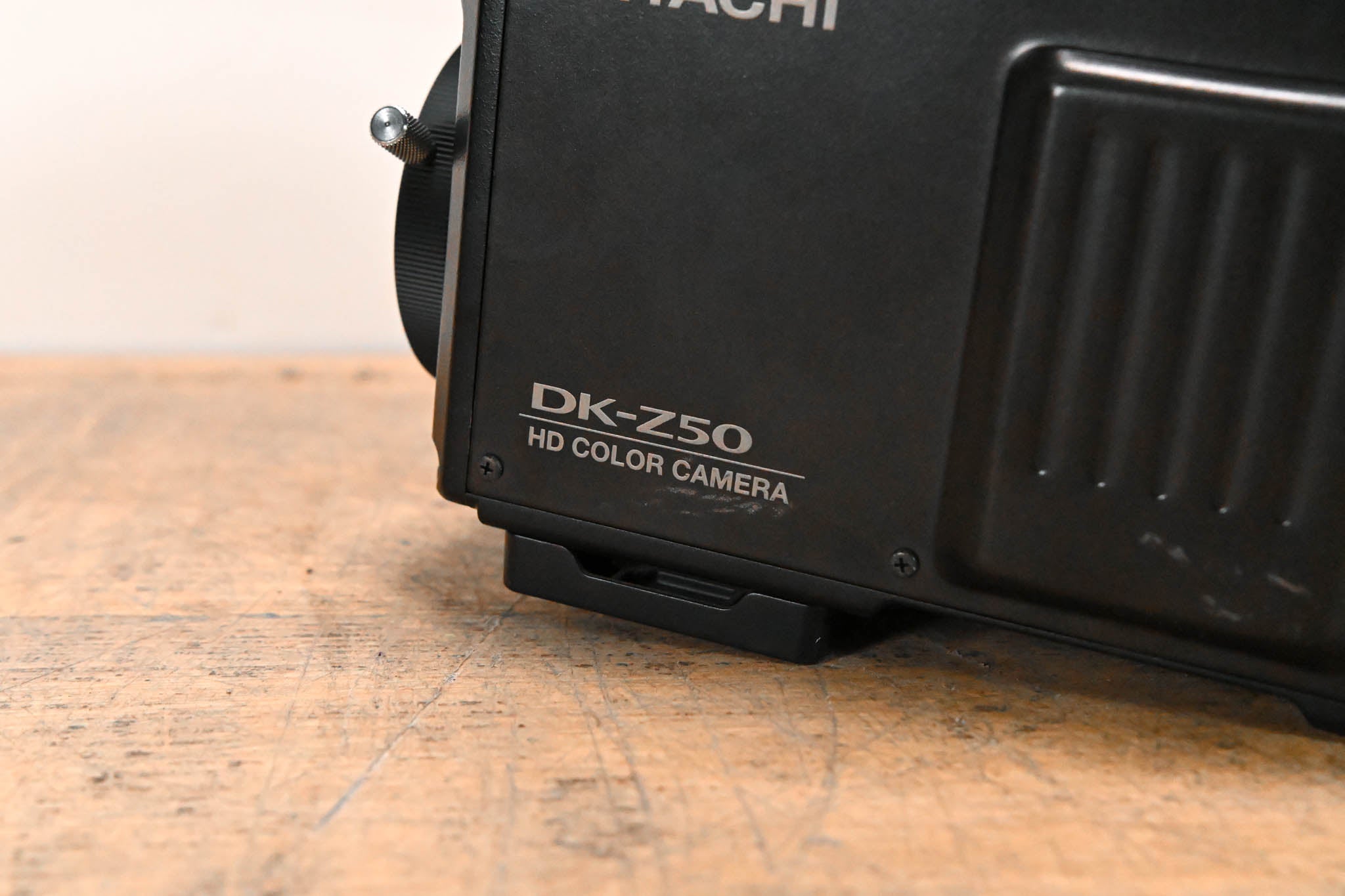 Hitachi DK-Z50 Multi-Format HDTV/SD Box Camera