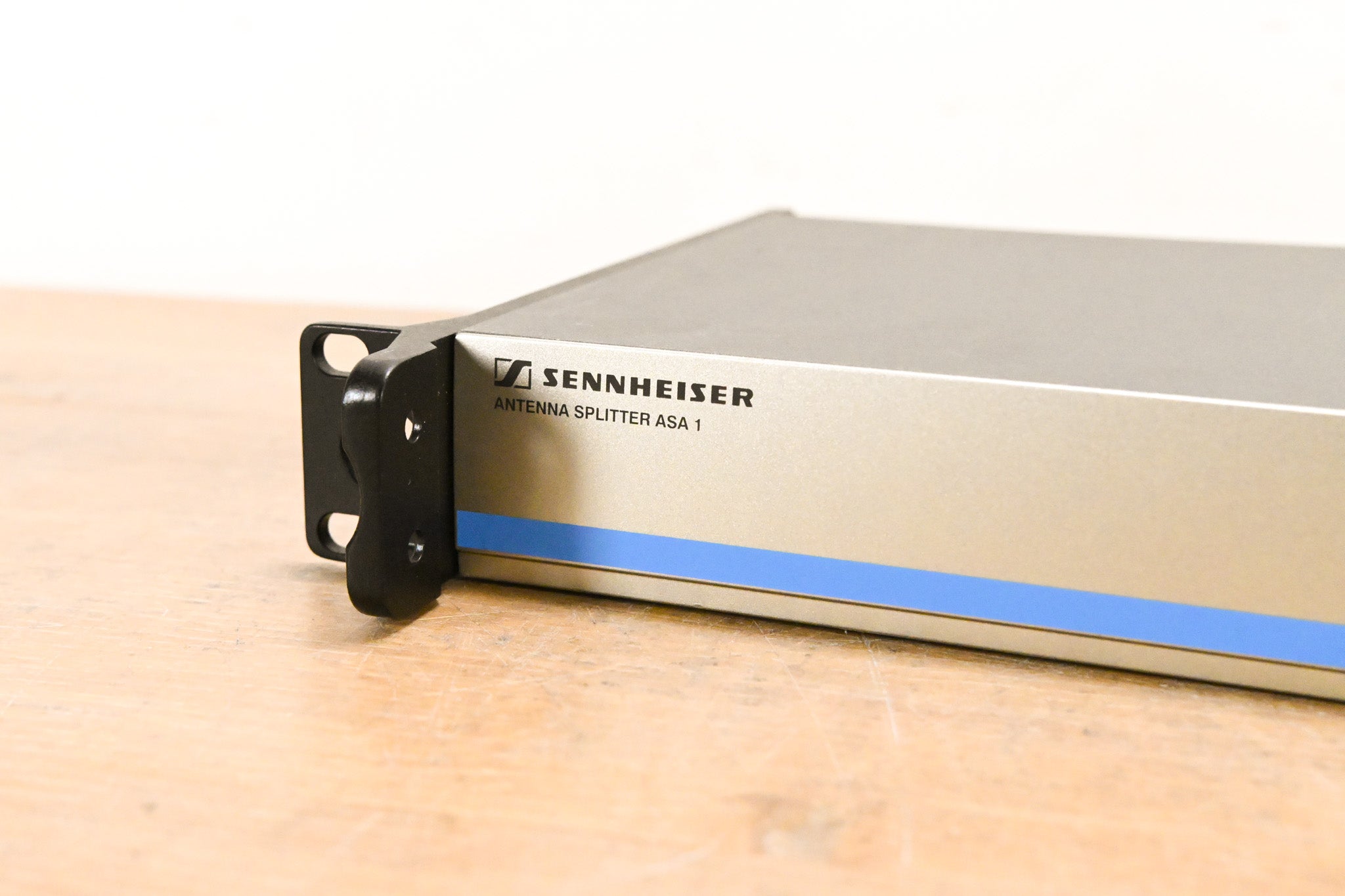 Sennheiser ASA 1 Active Antenna Splitter - 500-870 MHz (NO POWER SUPPLY)